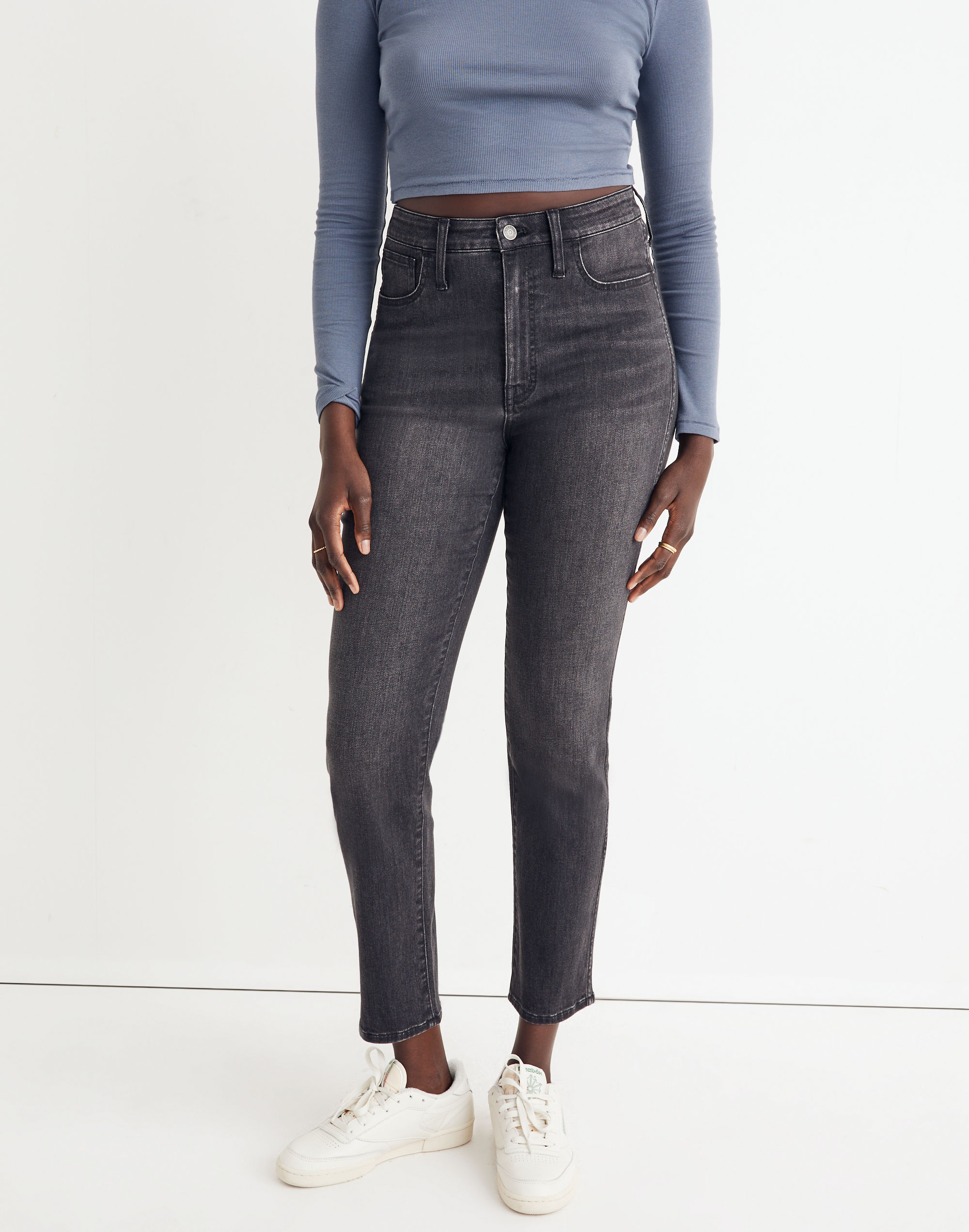 Curvy High-Rise Slim Straight Jeans in Richgrove Wash