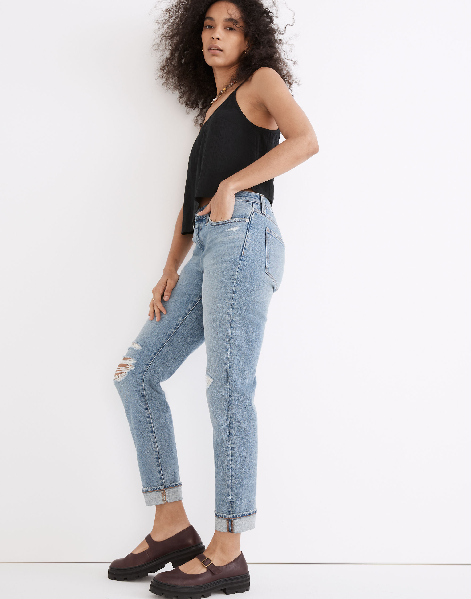 The High-Rise Slim Boyjean in Birchwood Wash