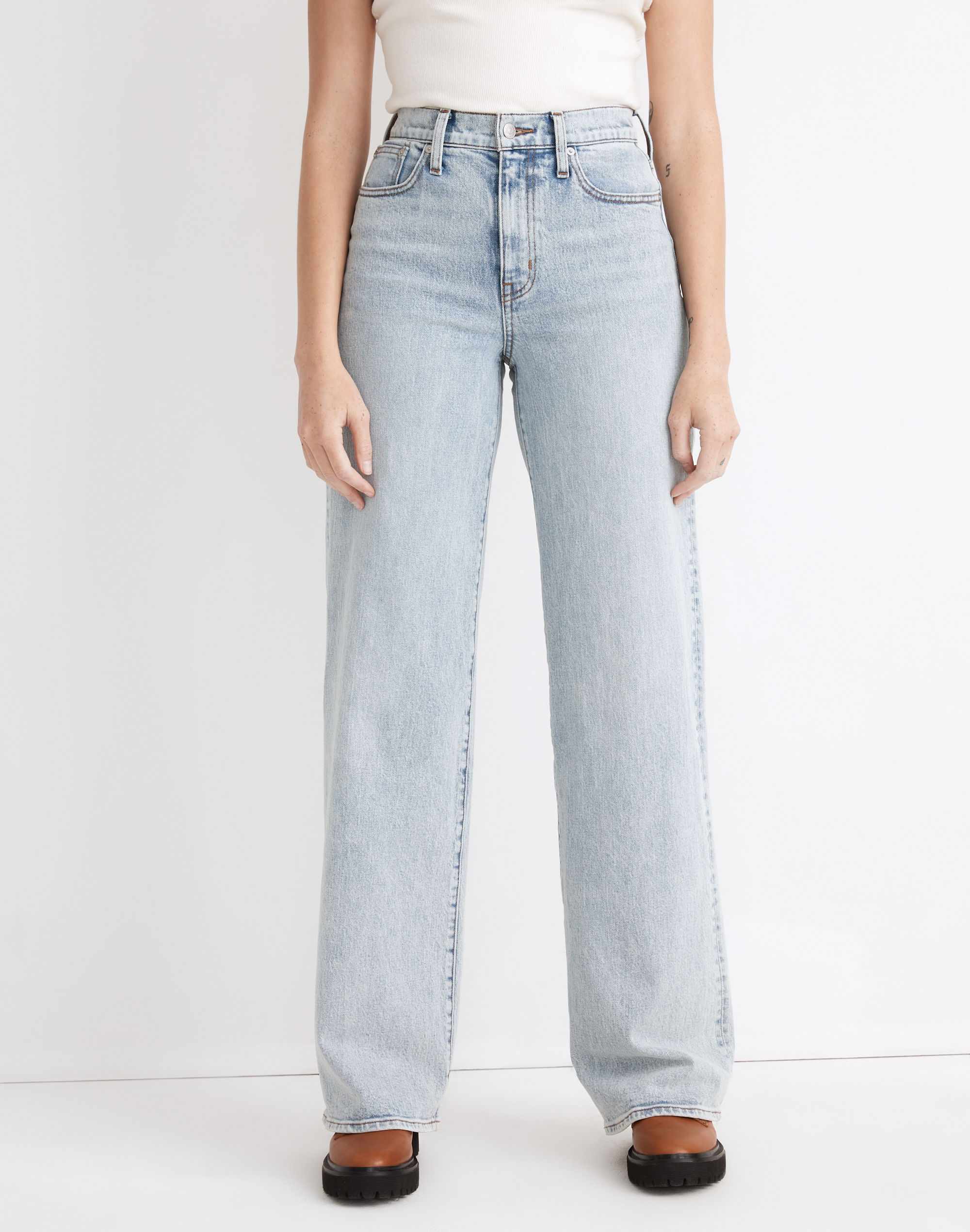 Superwide-Leg Jeans in Hollyhurst Wash