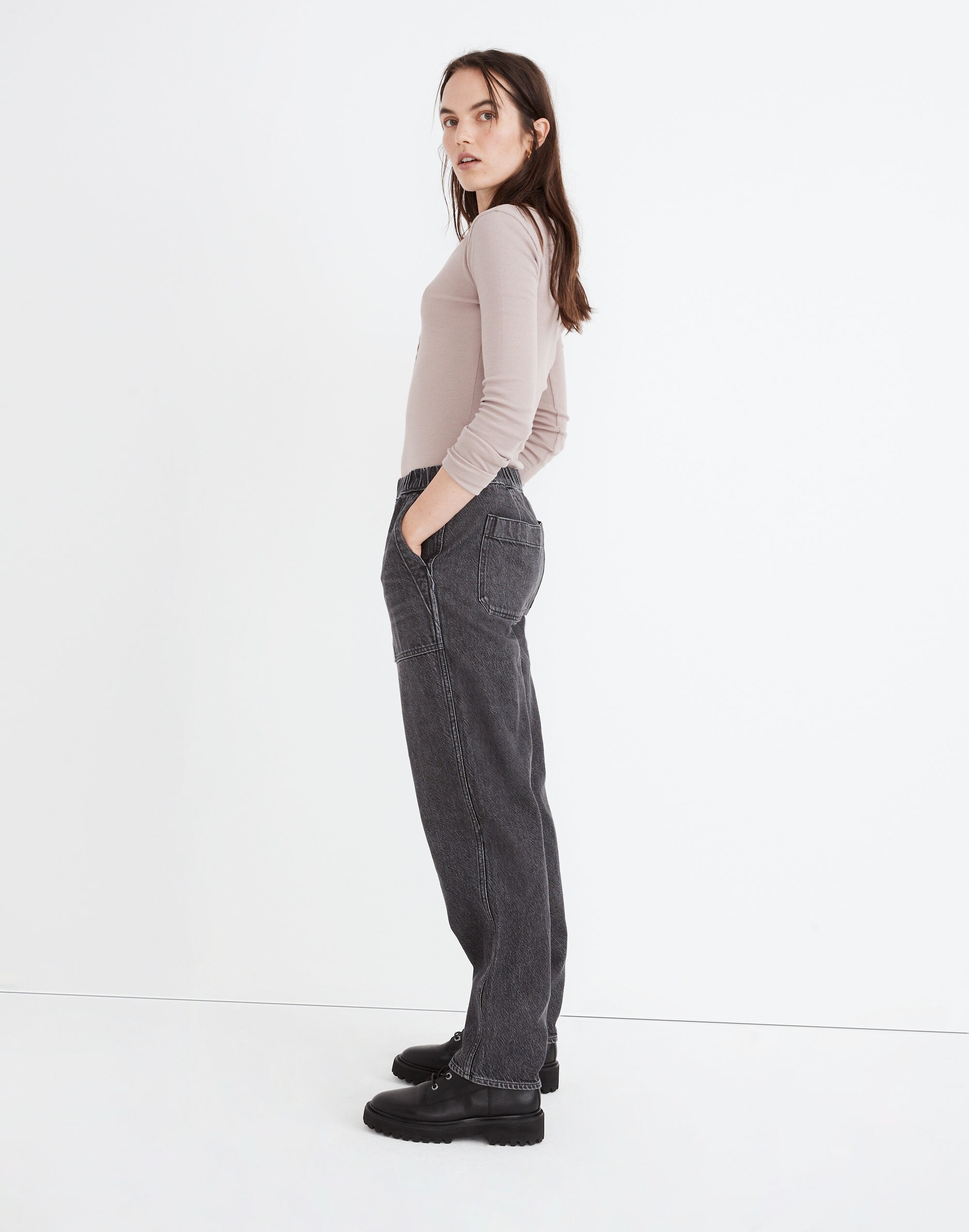 Petite Pull-On Relaxed Jean in Chelford Wash
