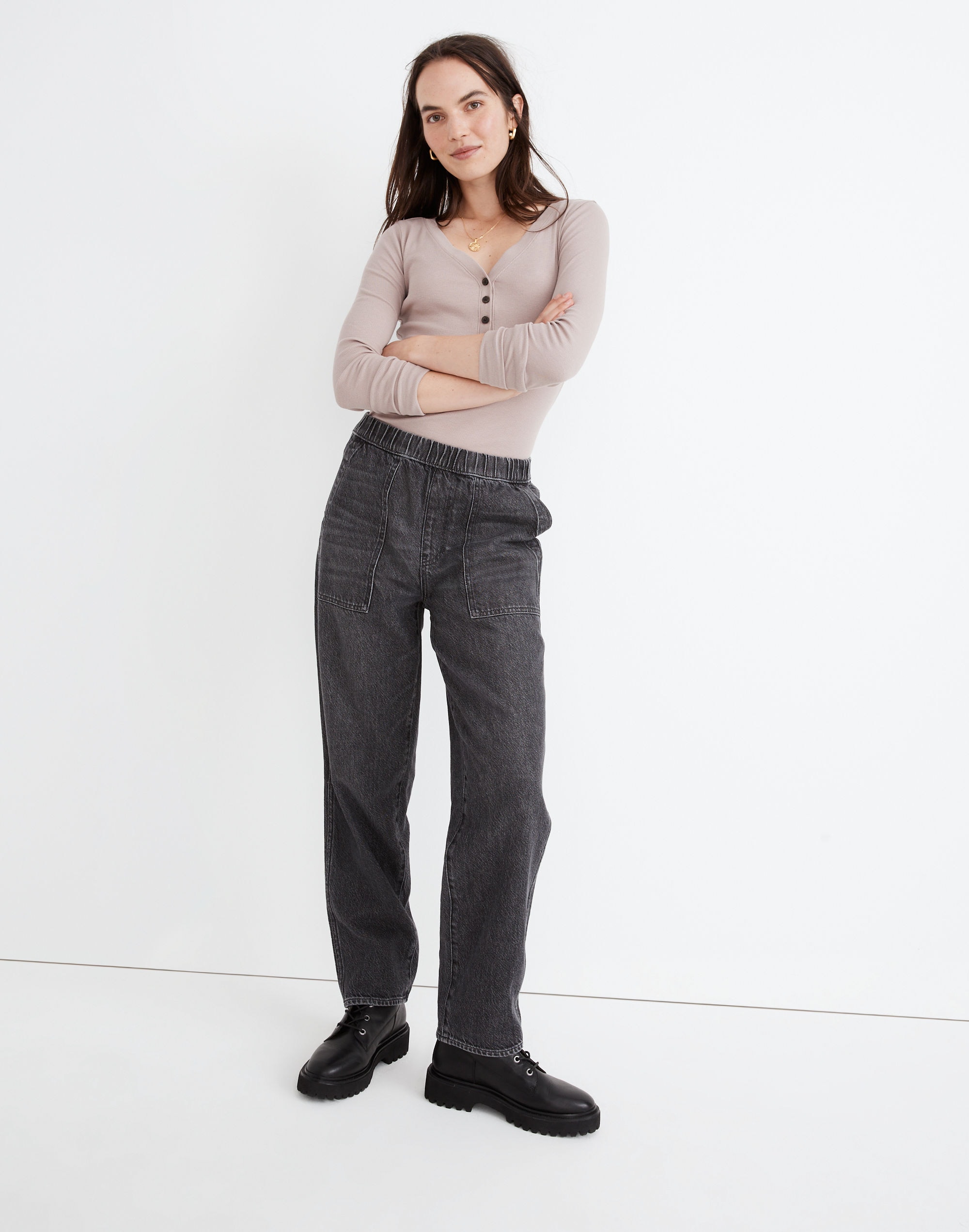 Petite Pull-On Relaxed Jean in Chelford Wash