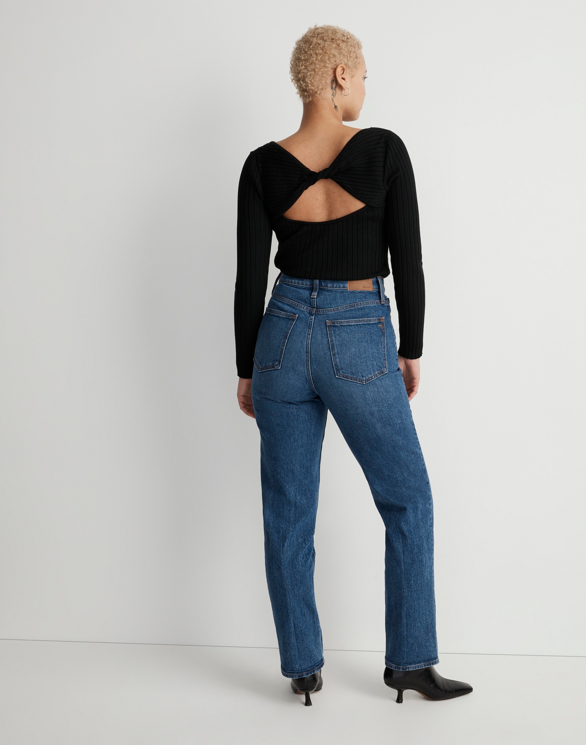 The Curvy Perfect Vintage Straight Jean in Mayfield Wash