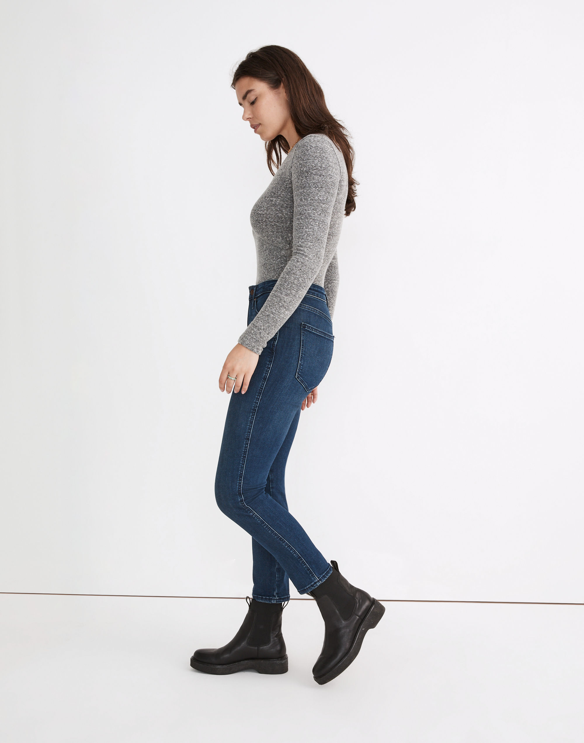 Petite Curvy Stovepipe Jeans in Dahill Wash