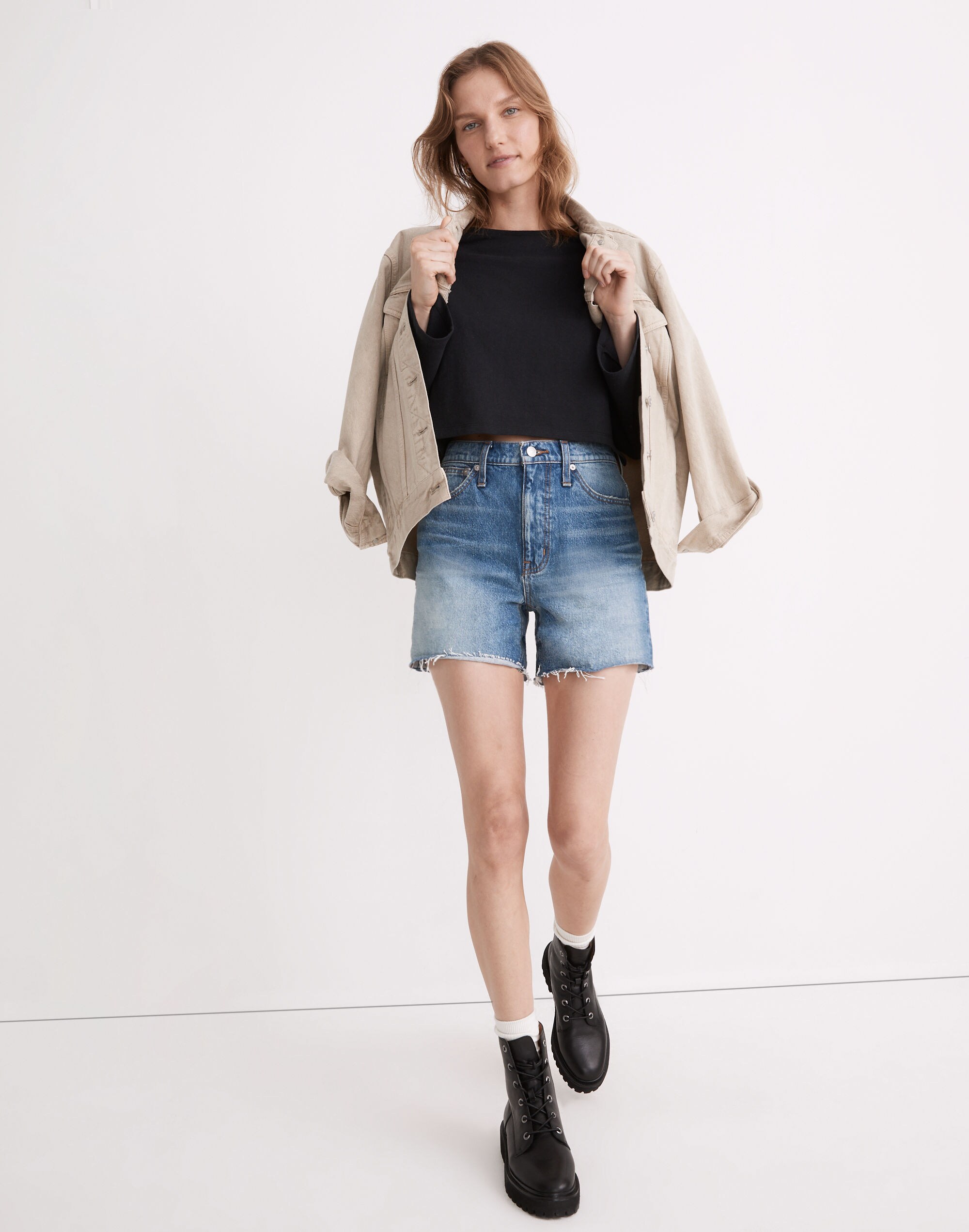 Relaxed Mid-Length Denim Shorts in Cranwood Wash