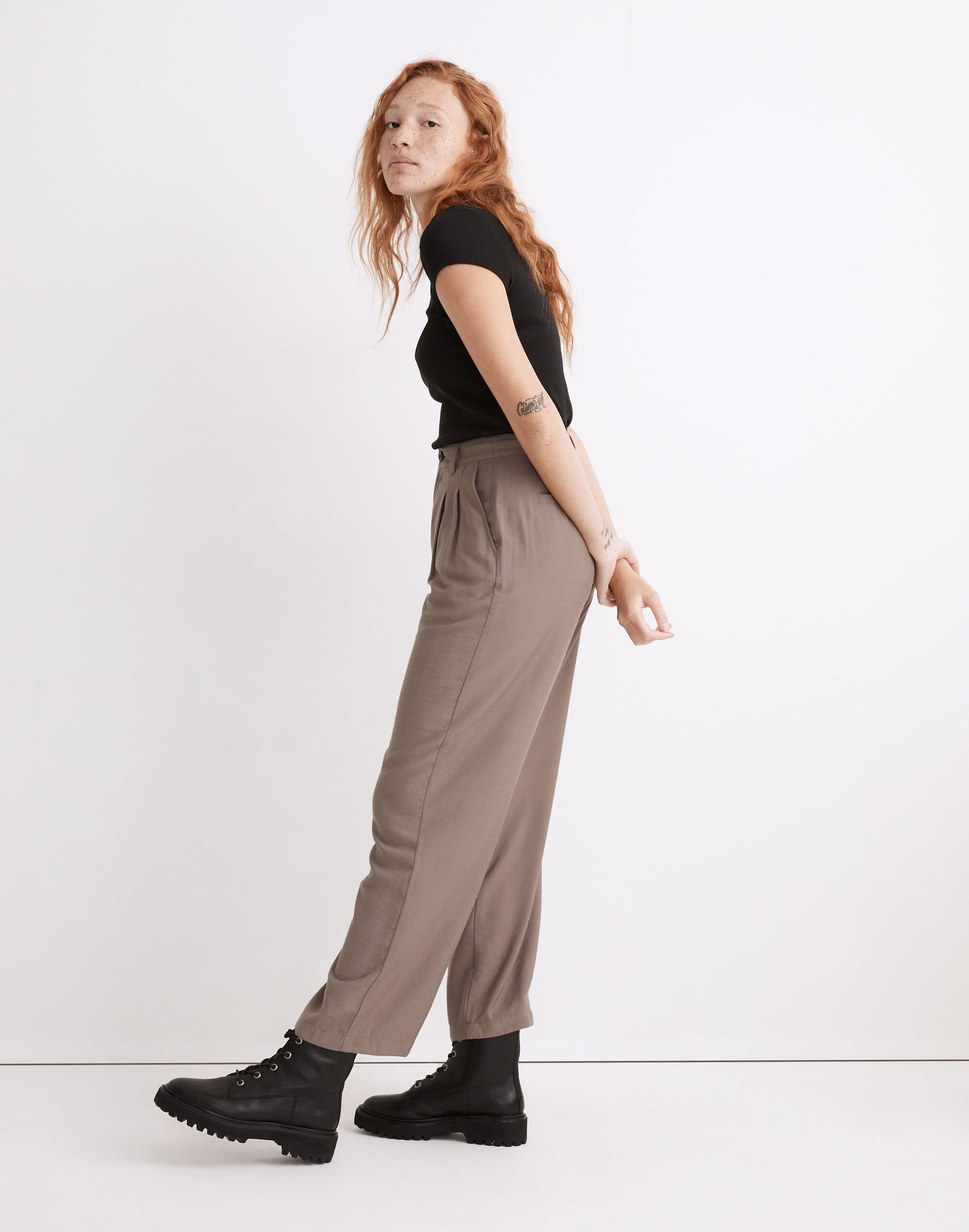 Barroway Wide-Leg Crop Pants
