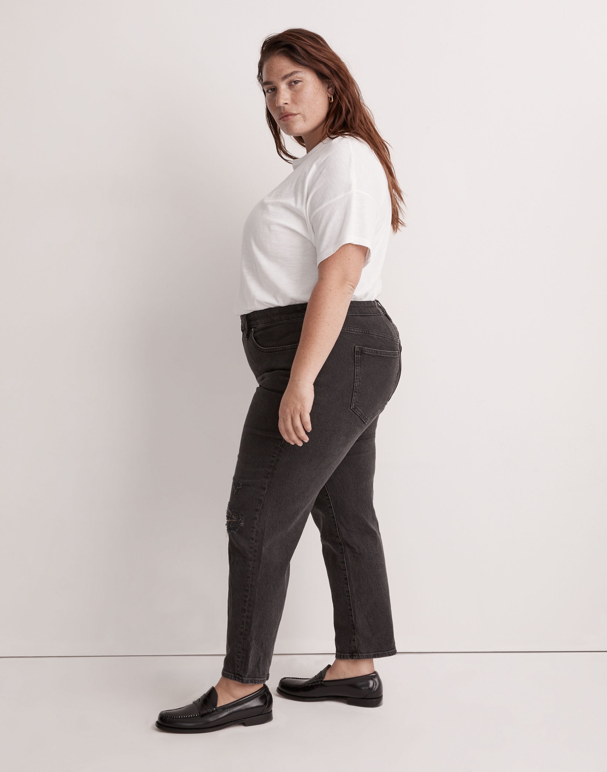 The Plus Mid-Rise Perfect Vintage Straight Jean in Rosella Wash: Ripped Edition