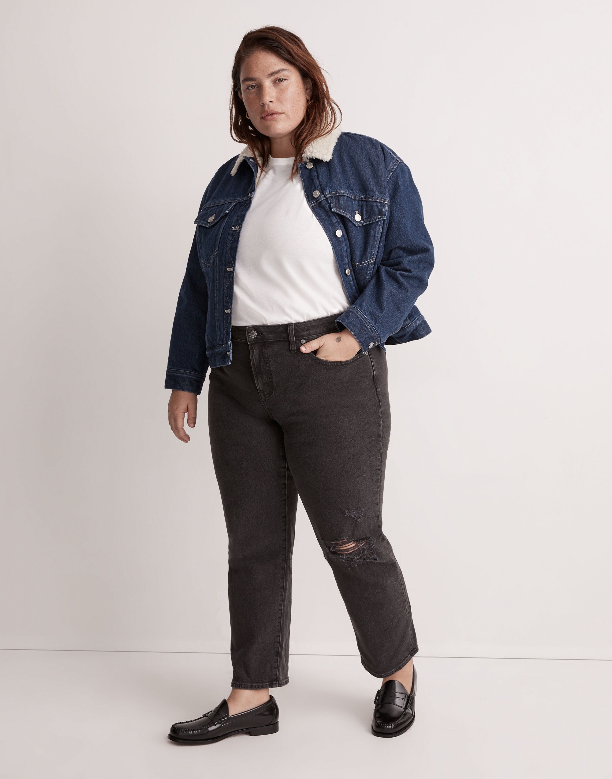 The Plus Mid-Rise Perfect Vintage Straight Jean in Rosella Wash: Ripped Edition