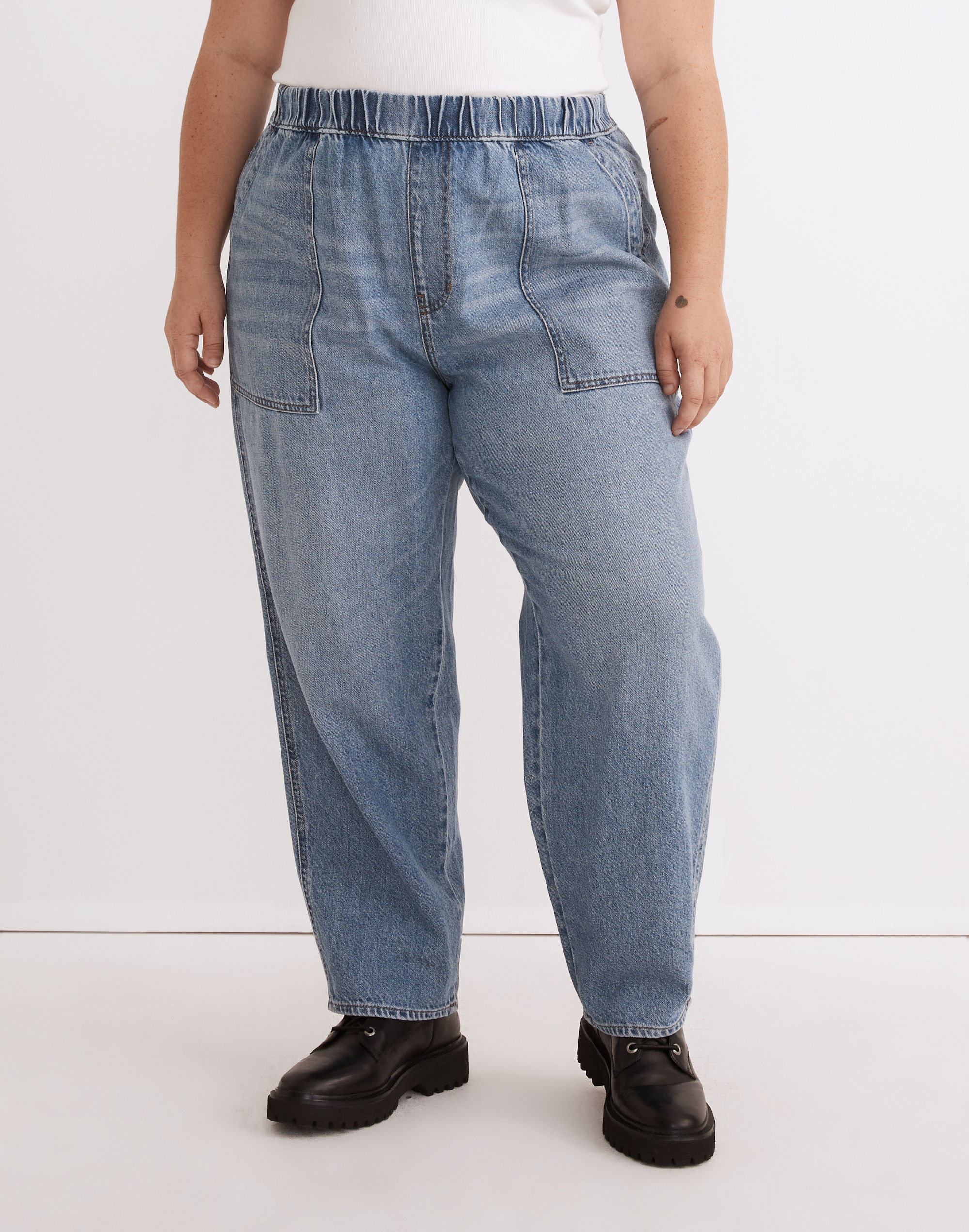 Plus Pull-On Relaxed Jeans in Beswick Wash