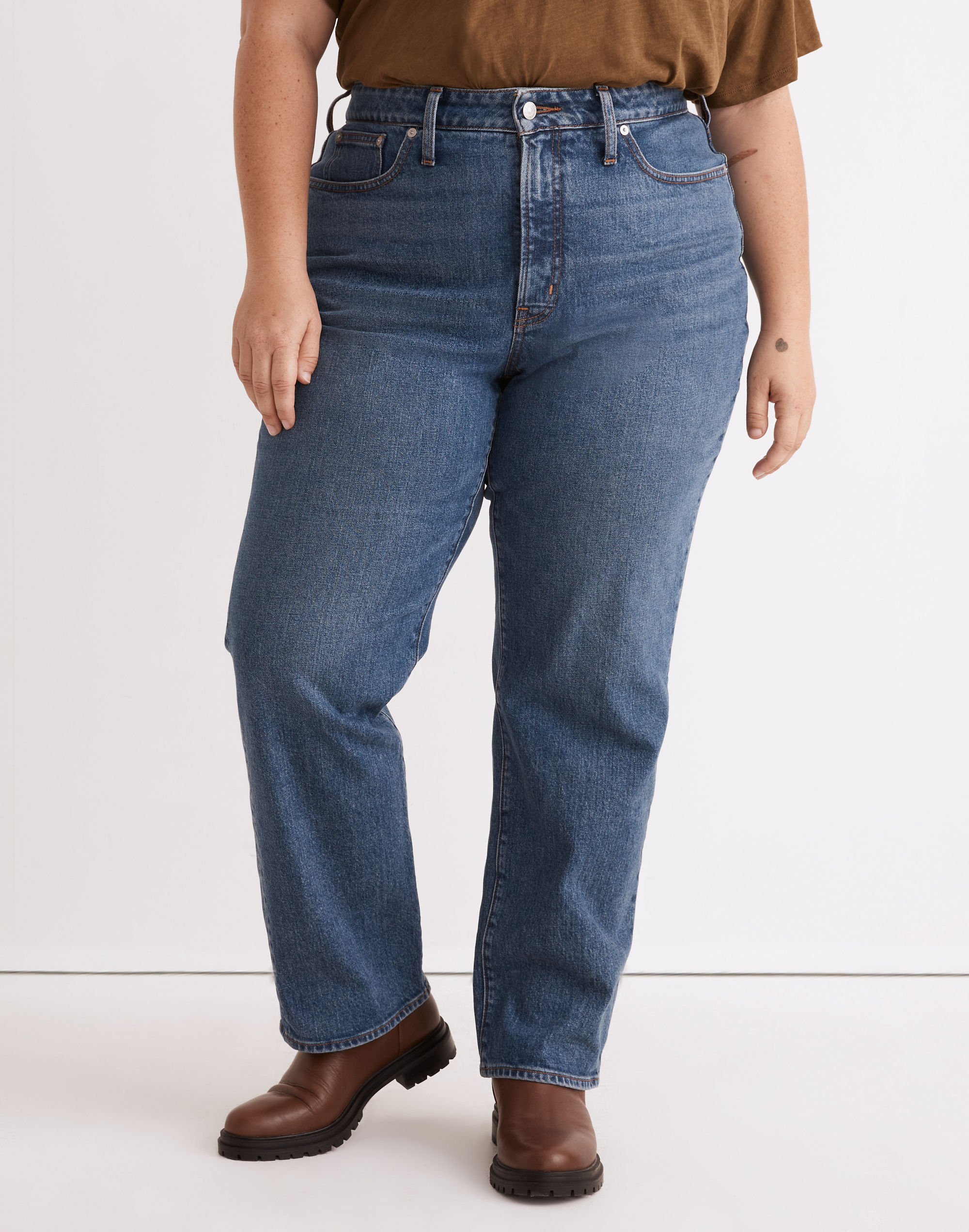 The Plus Curvy Perfect Vintage Straight Jean in Mayfield Wash