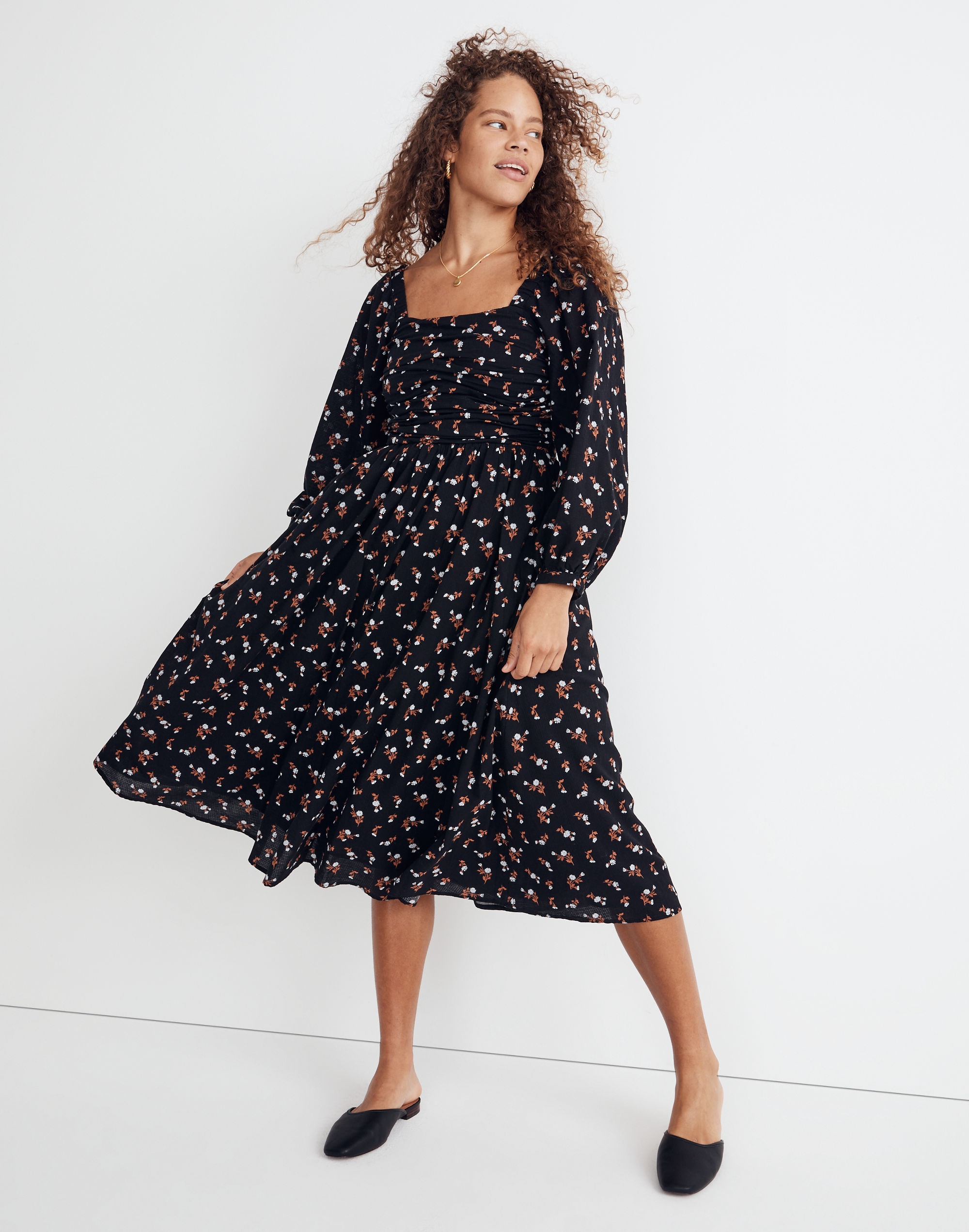 puff-sleeve midi dress in woodland floral