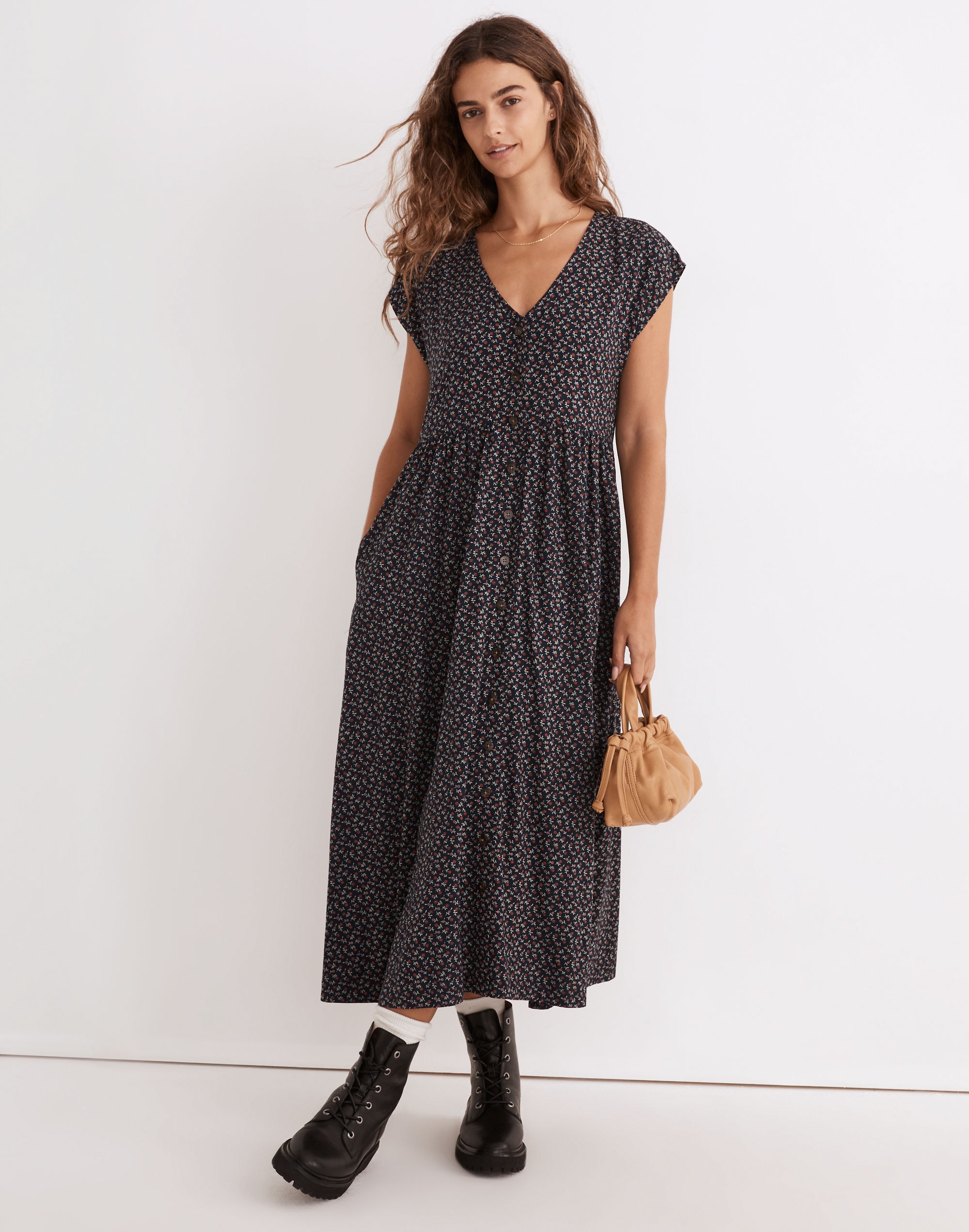 Button-Front Midi Dress in Campden Daisies