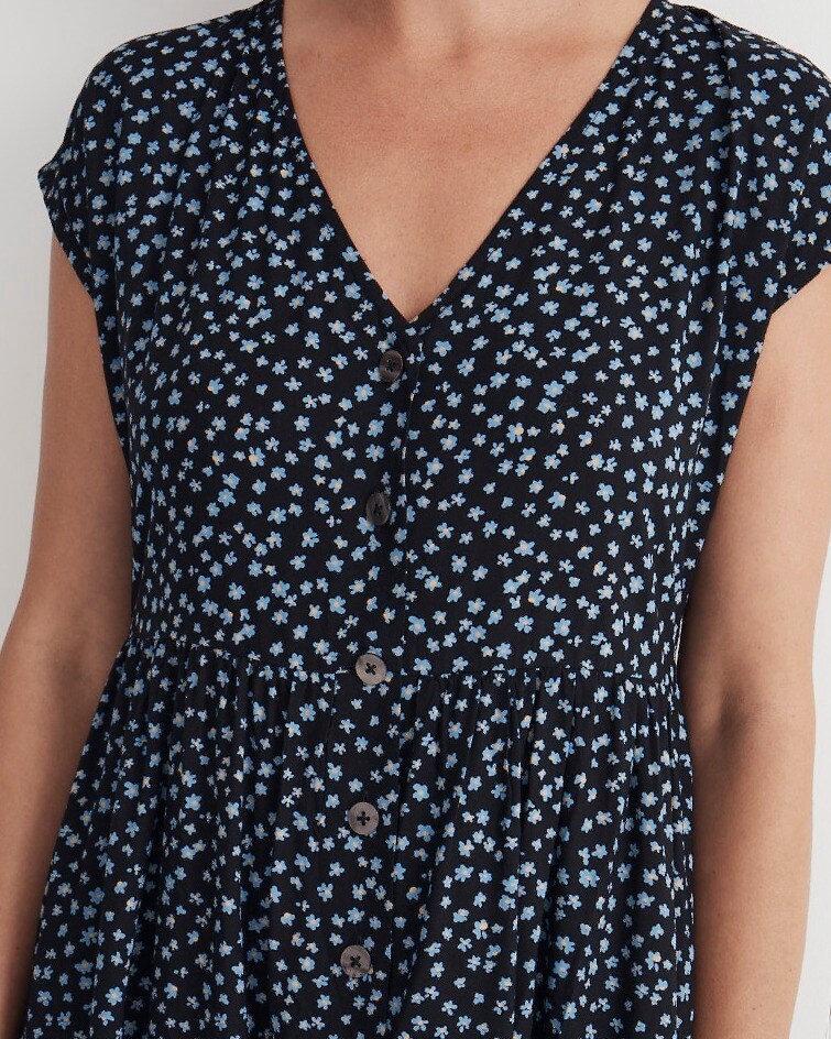 Button-Front Midi Dress in Campden Daisies