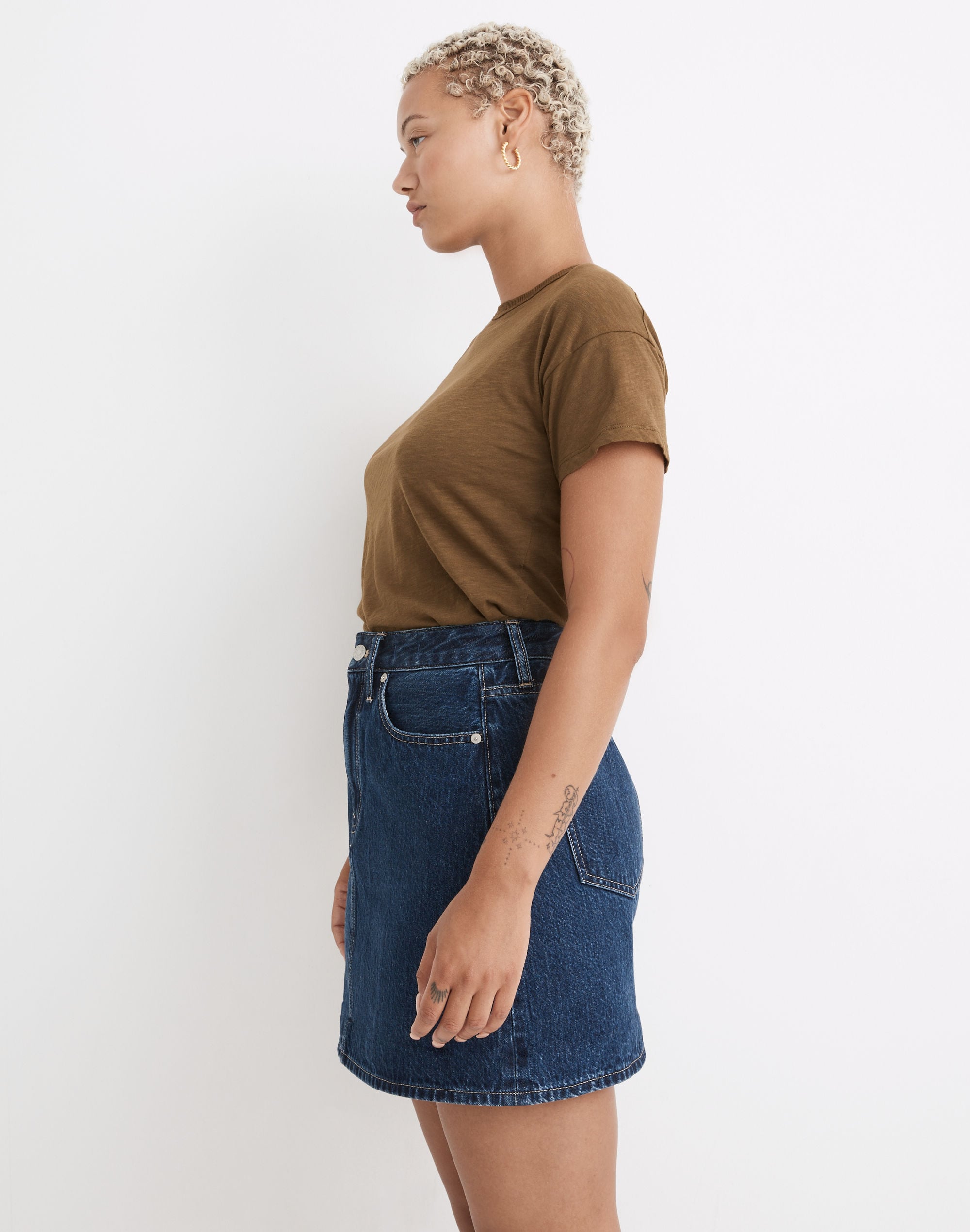 Curvy Denim High-Waist Straight Mini Skirt in Sunberry Wash