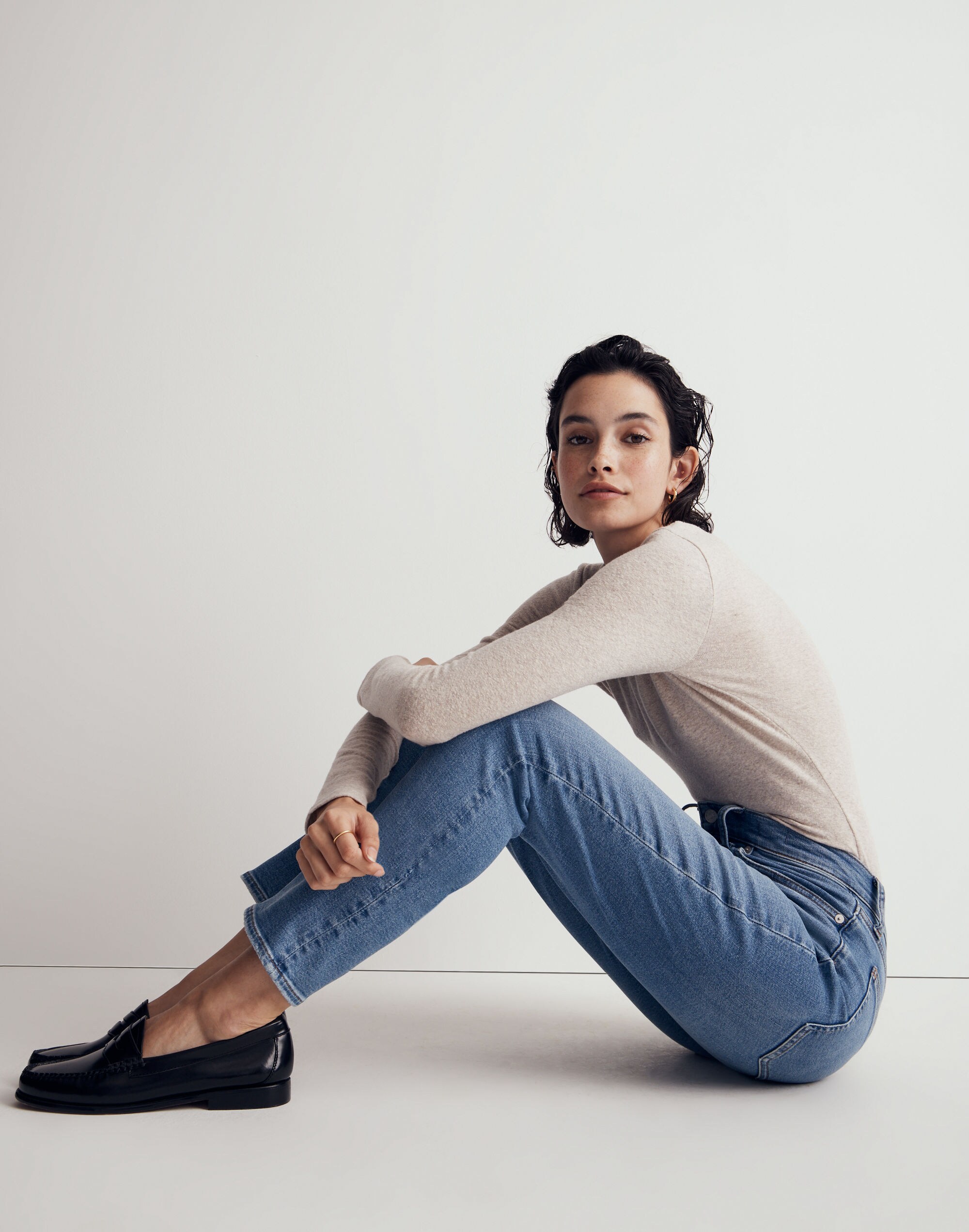 Jane Mid Rise Straight Jean in Kyoto Wash