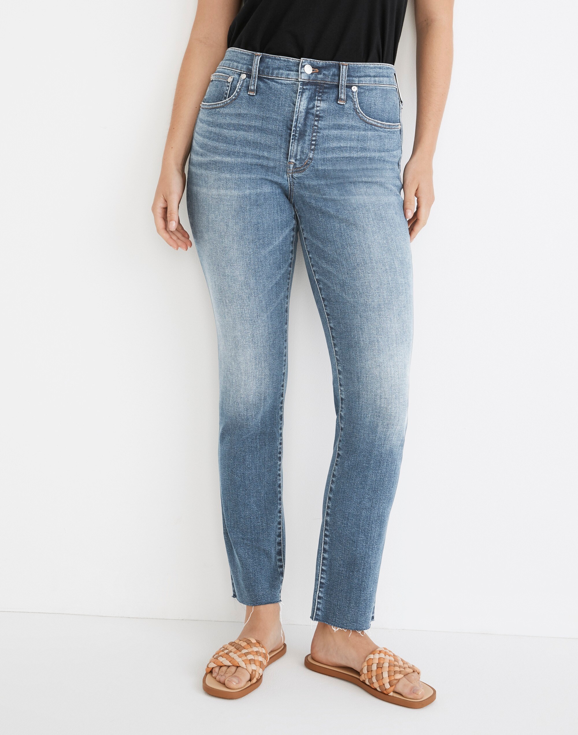 The Mid-Rise Perfect Vintage Jean in Clearwater Wash