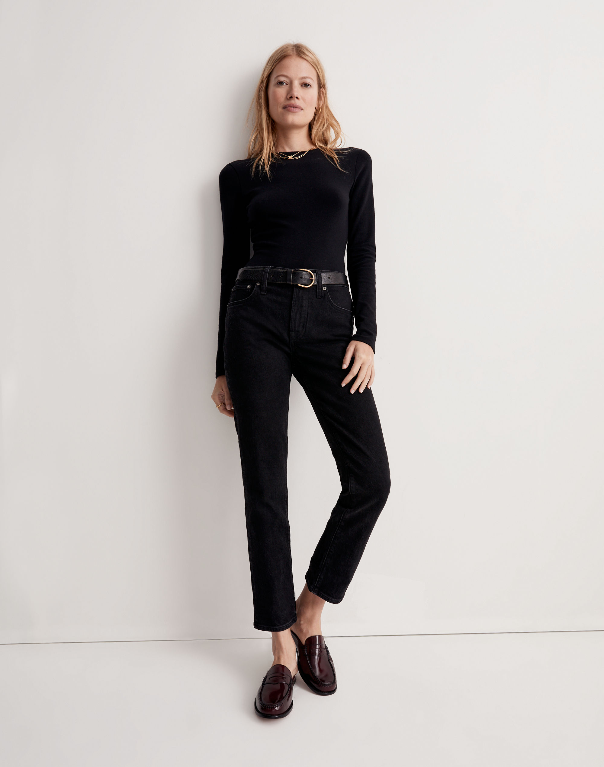 The Mid-Rise Perfect Vintage Jean Clean Black Wash