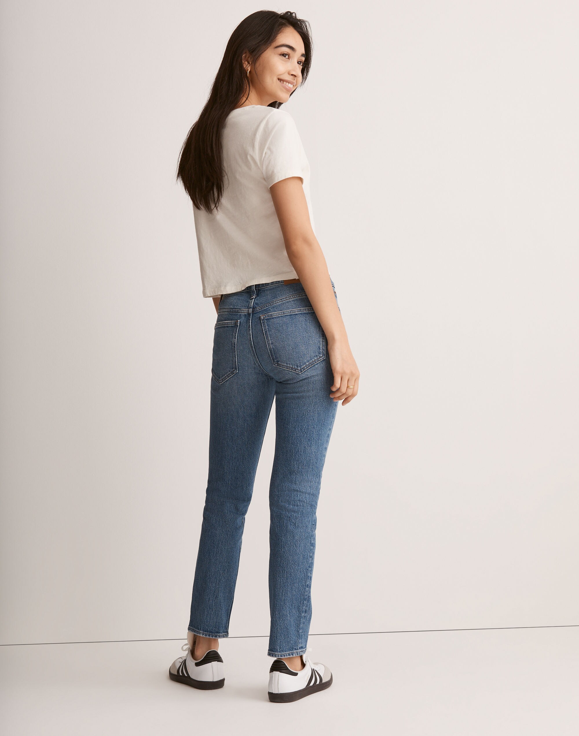 The Low-Rise Perfect Vintage Jean in Marylake Wash