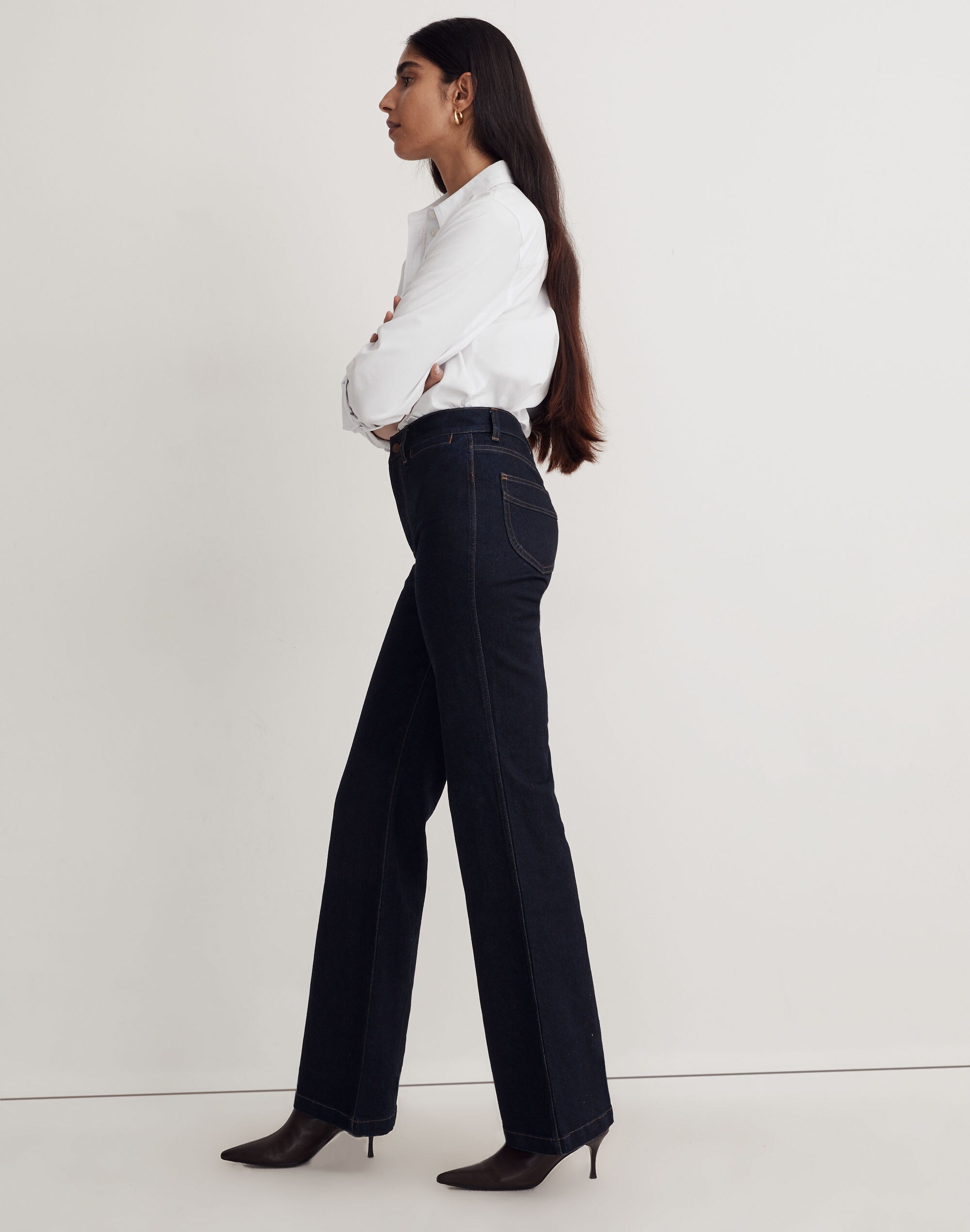 11" High-Rise Flare Jeans in Insley Wash