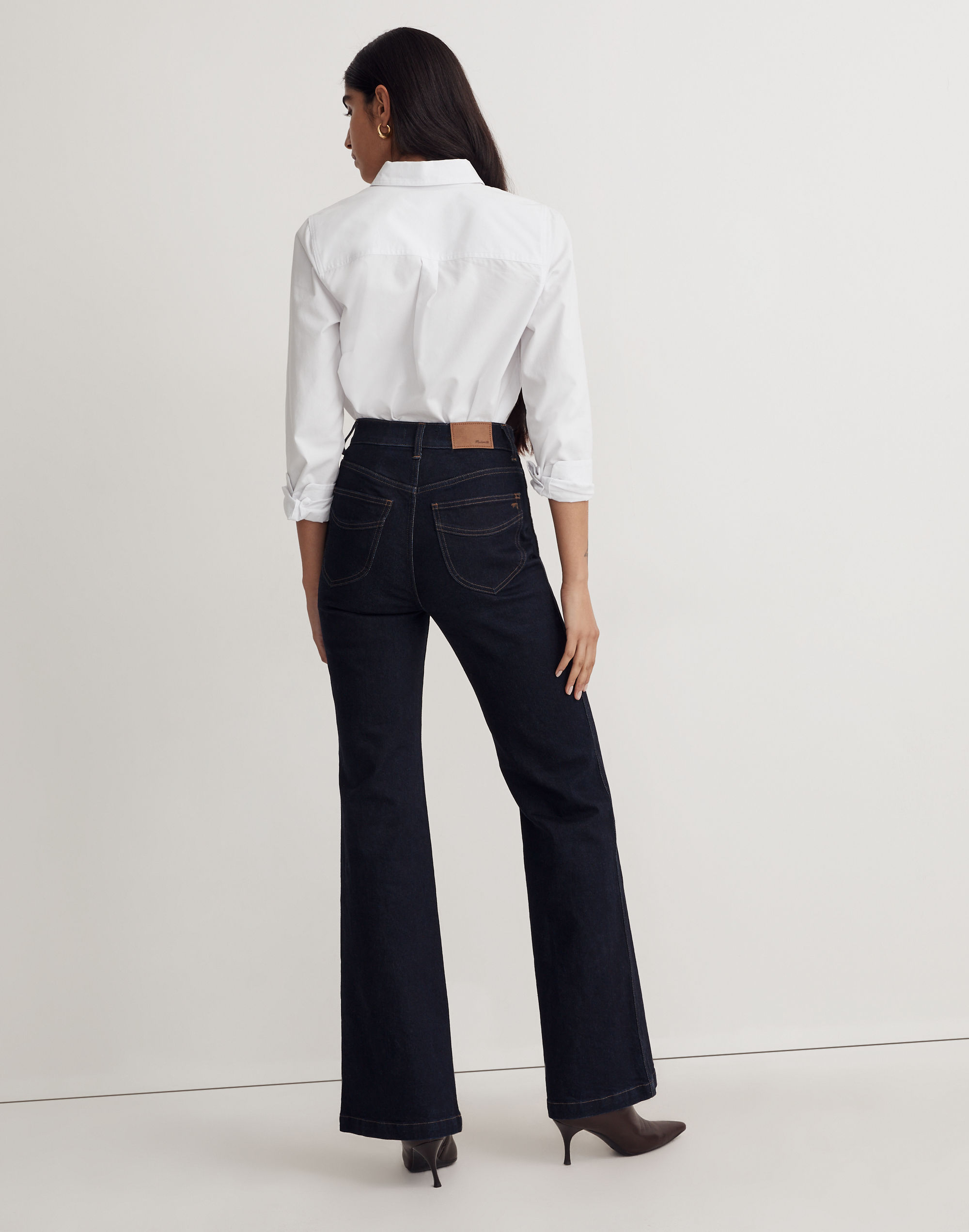 11" High-Rise Flare Jeans in Insley Wash