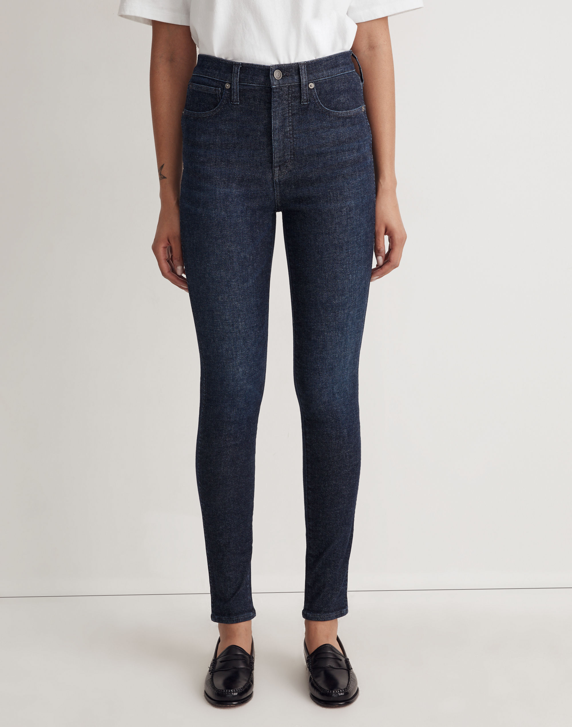 10" High-Rise Skinny Jeans in Bensley Wash