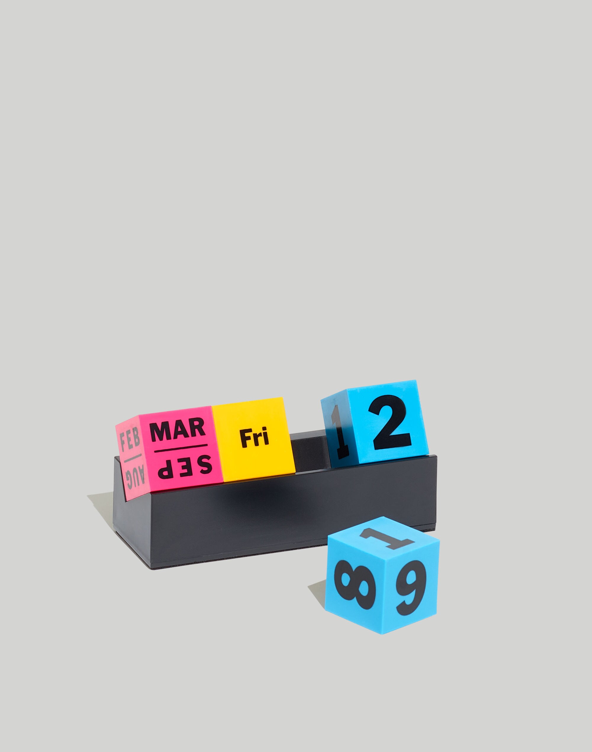 MoMA Perpetual Cubes Calendar