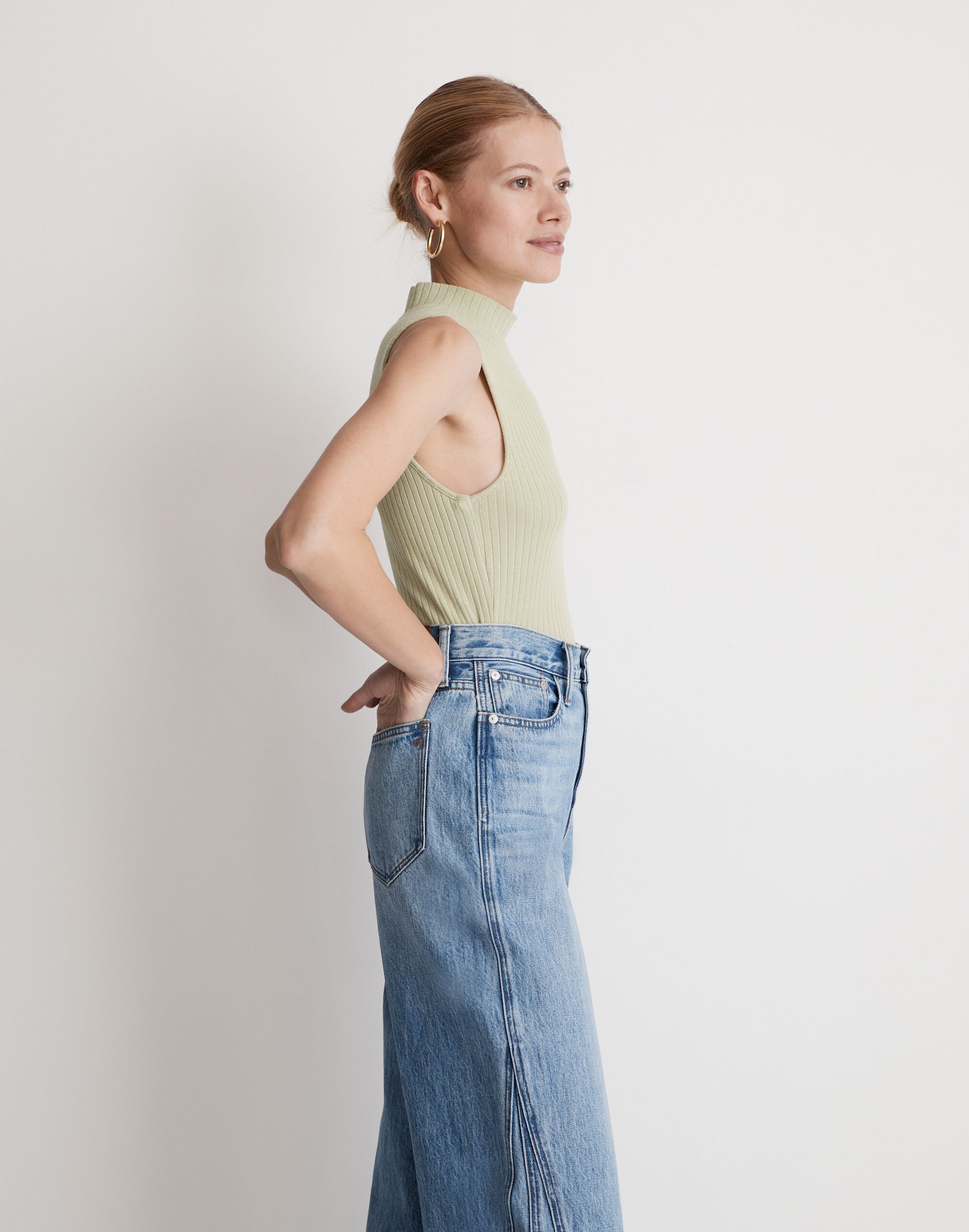 Ribbed Sleeveless Turtleneck