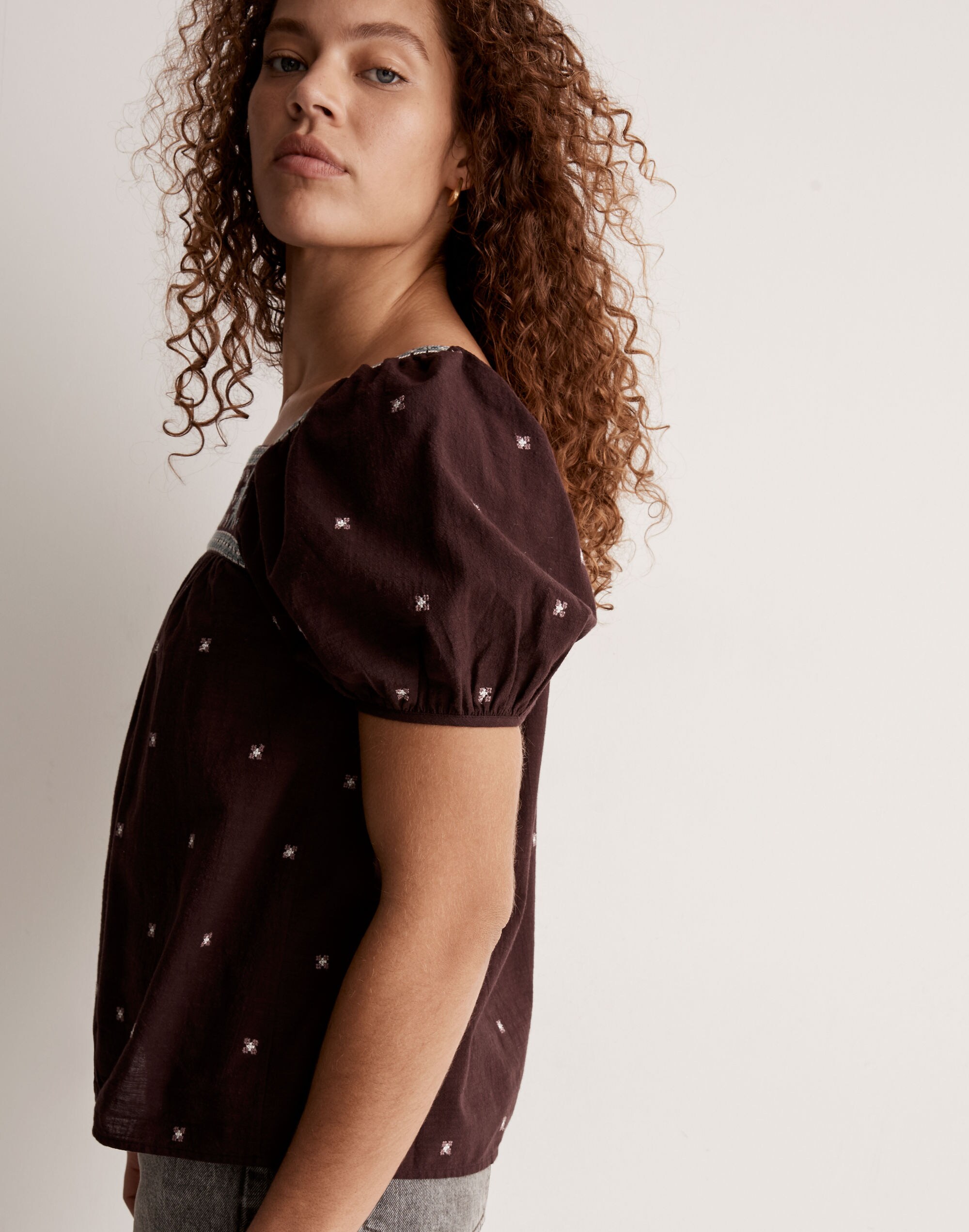 Embroidered Crinkle Cotton Bubble-Sleeve Top