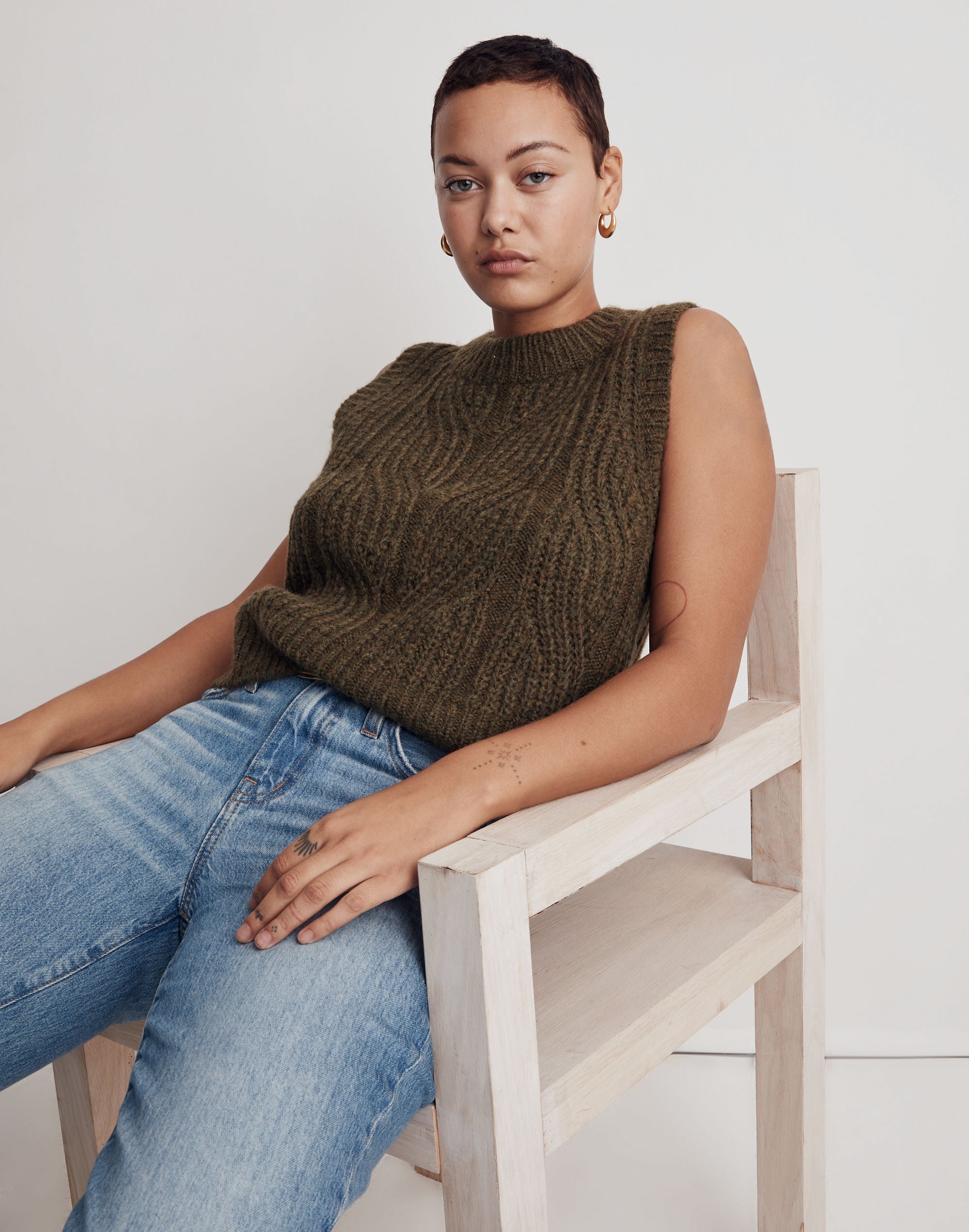 Pointelle Knowe Sweater Vest