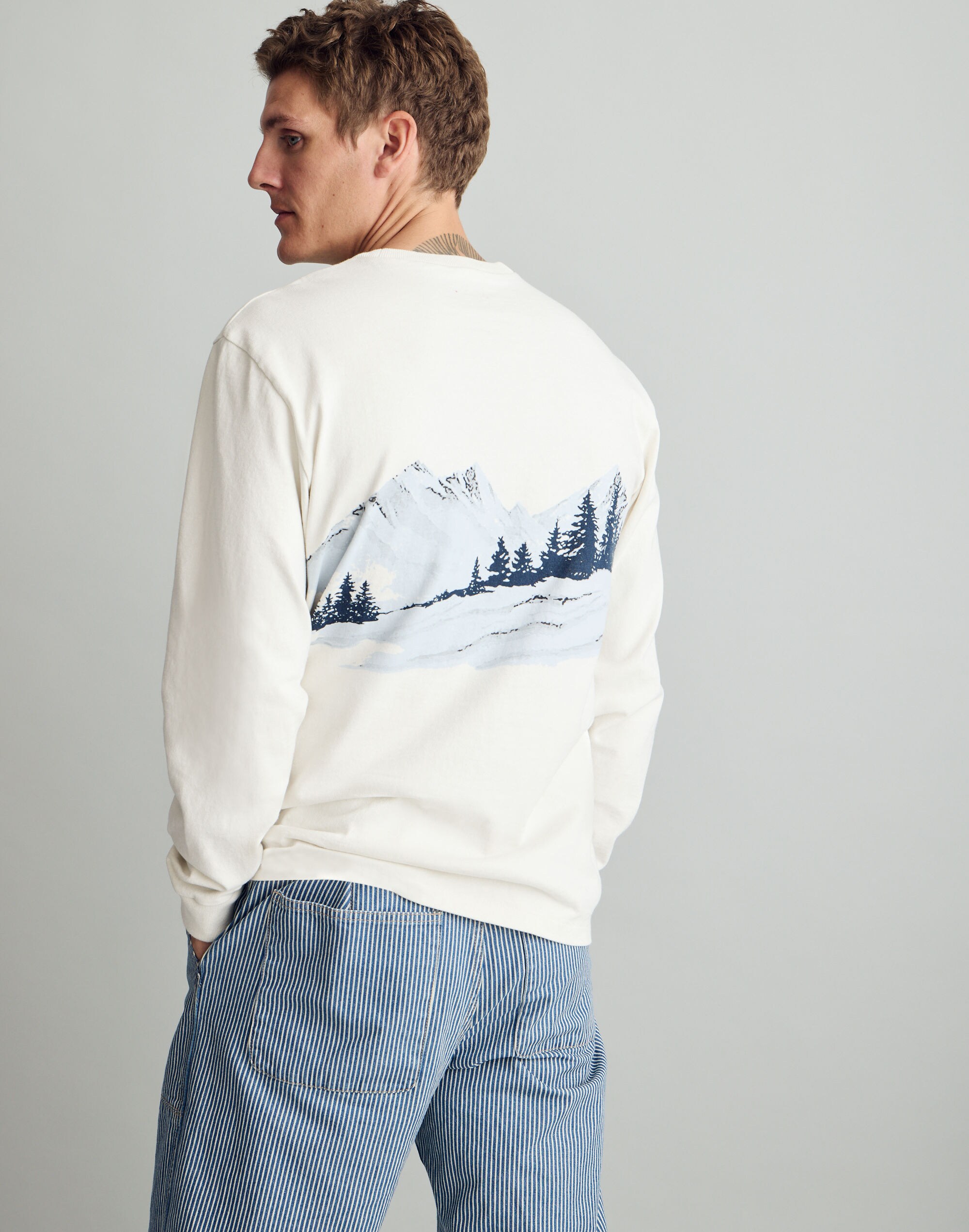 Mountain Relaxed Long-Sleeve Graphic Tee