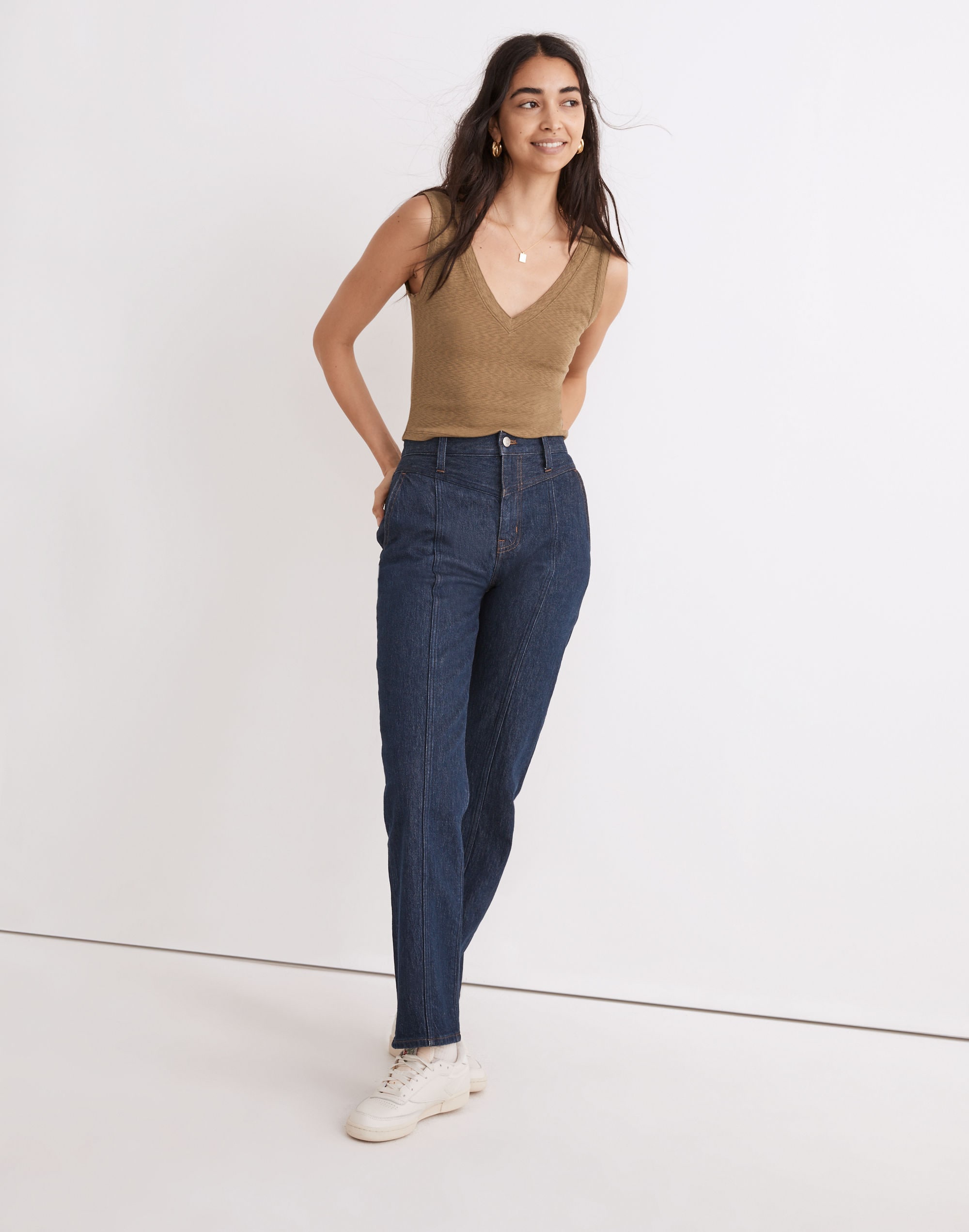 The Perfect Vintage Straight Jean in Greenhaven Wash: Seamed Version