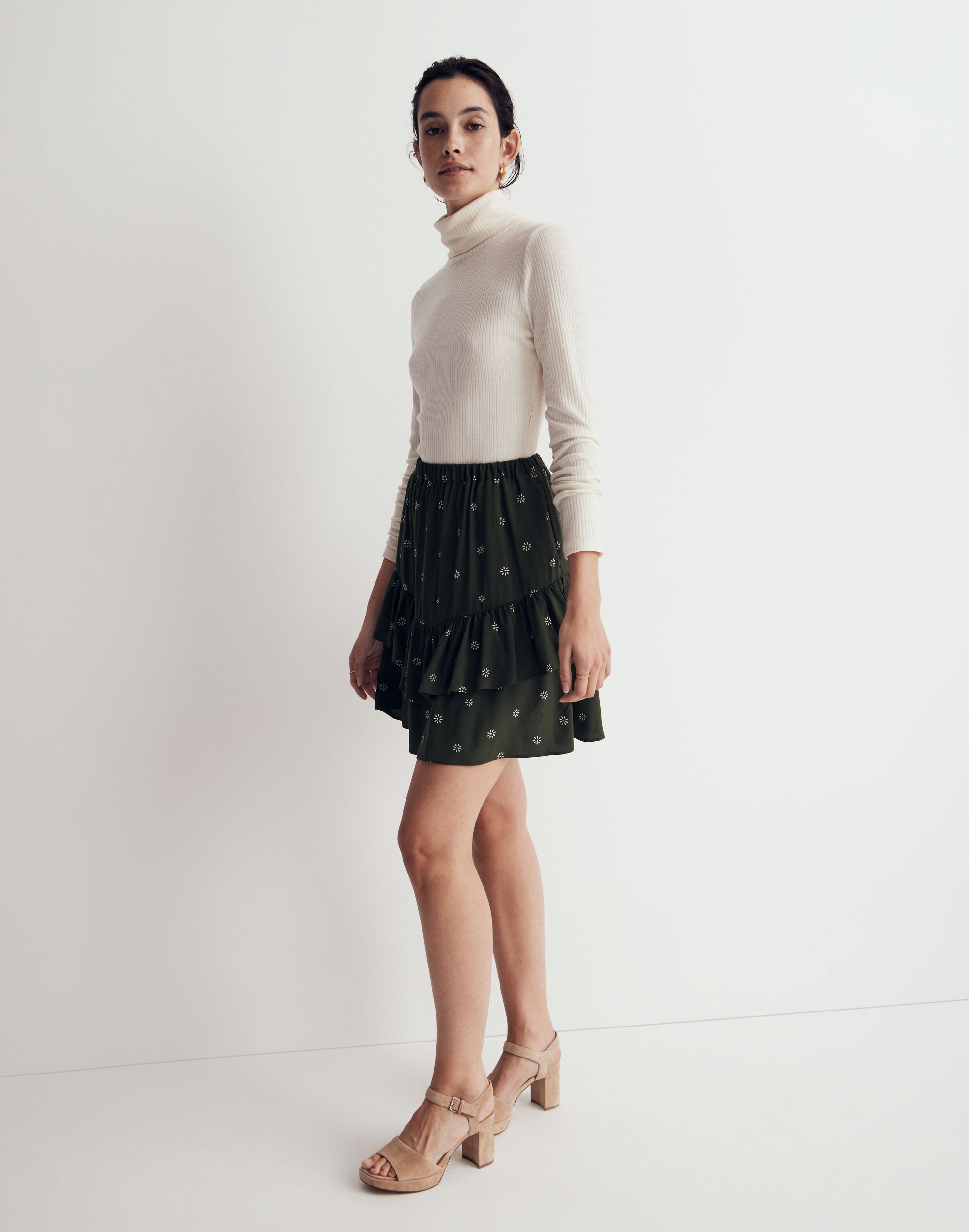 Pull-On Ruffle Tiered Mini Skirt in Dot Daisies