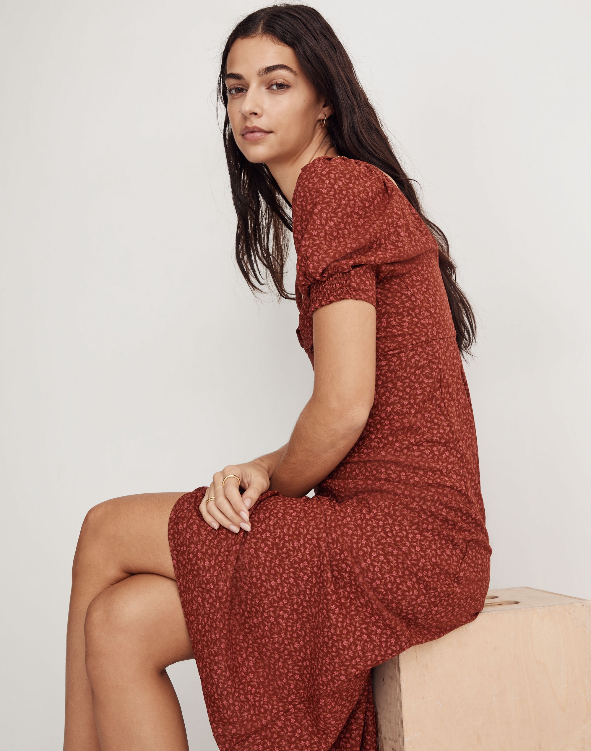 Sweetheart Puff-Sleeve Midi Dress in Carmine Floral