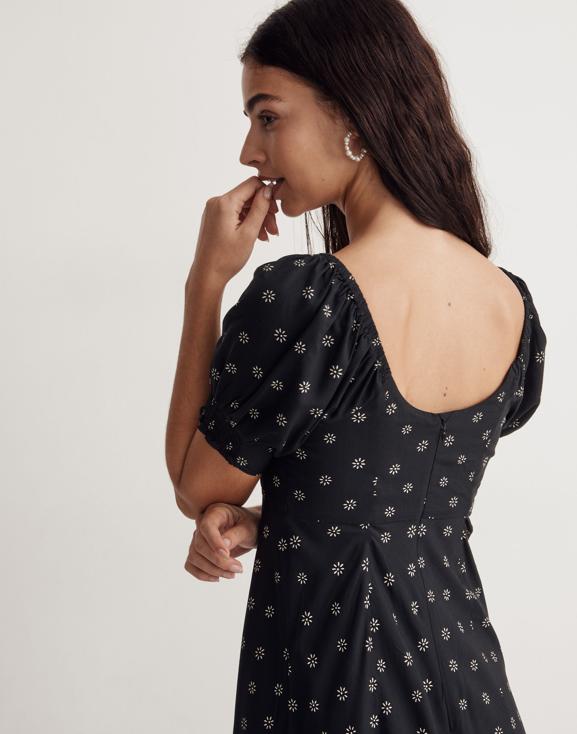 Sweetheart Puff-Sleeve Midi Dress in Stardot