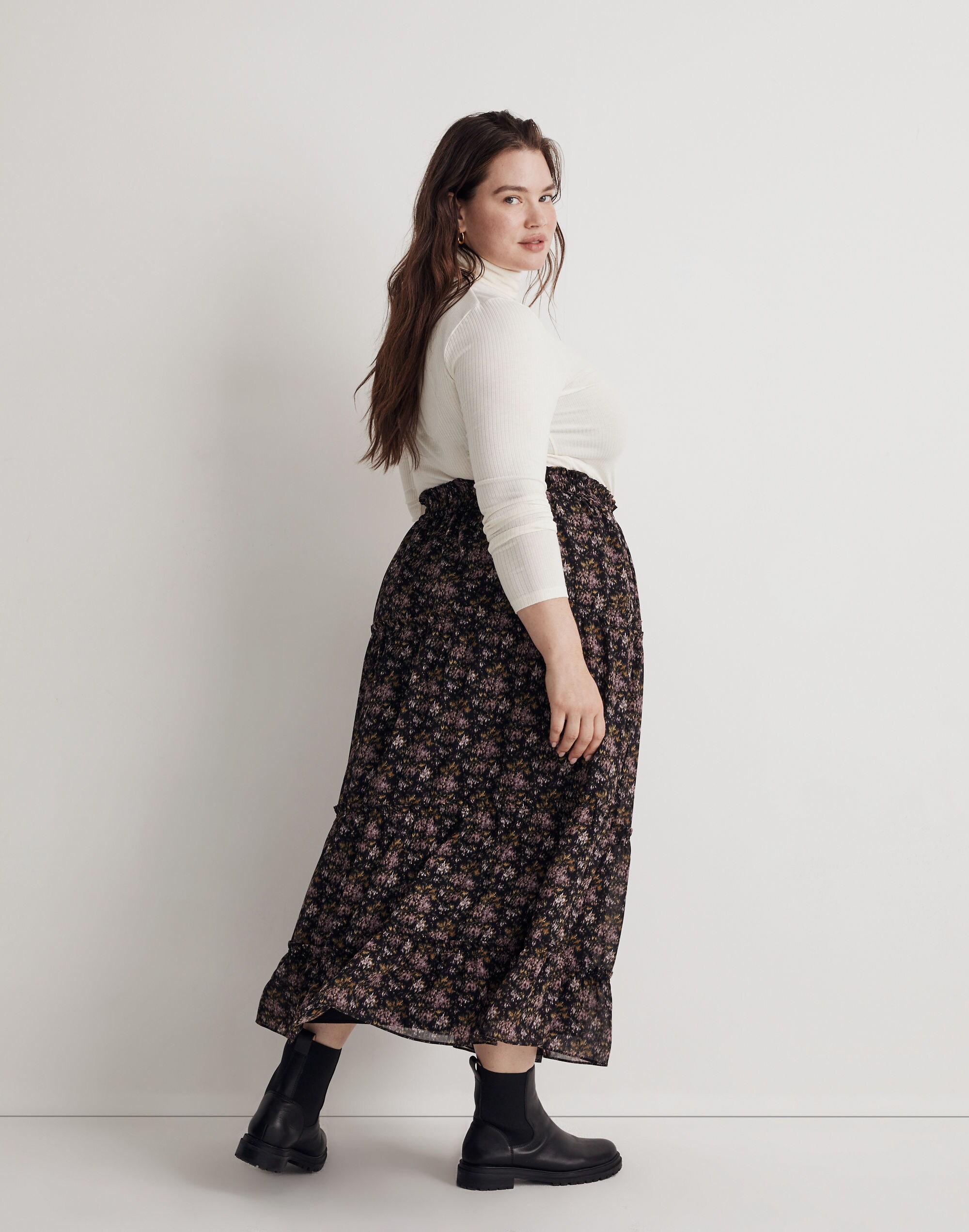Plus Crinkle Georgette Tiered Maxi Skirt in Blurred Blooms