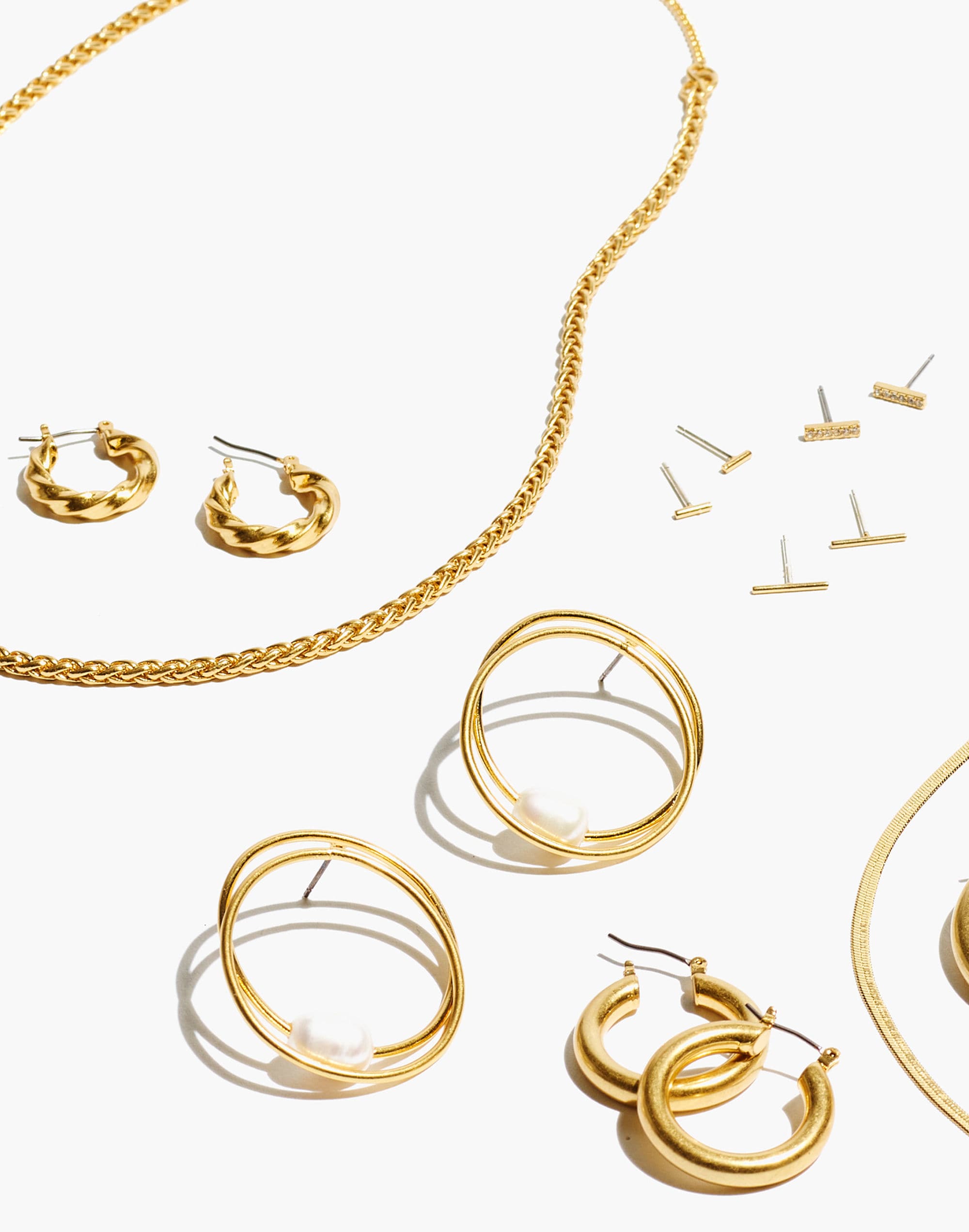 Front-Facing Freshwater Pearl Double Hoop Earrings