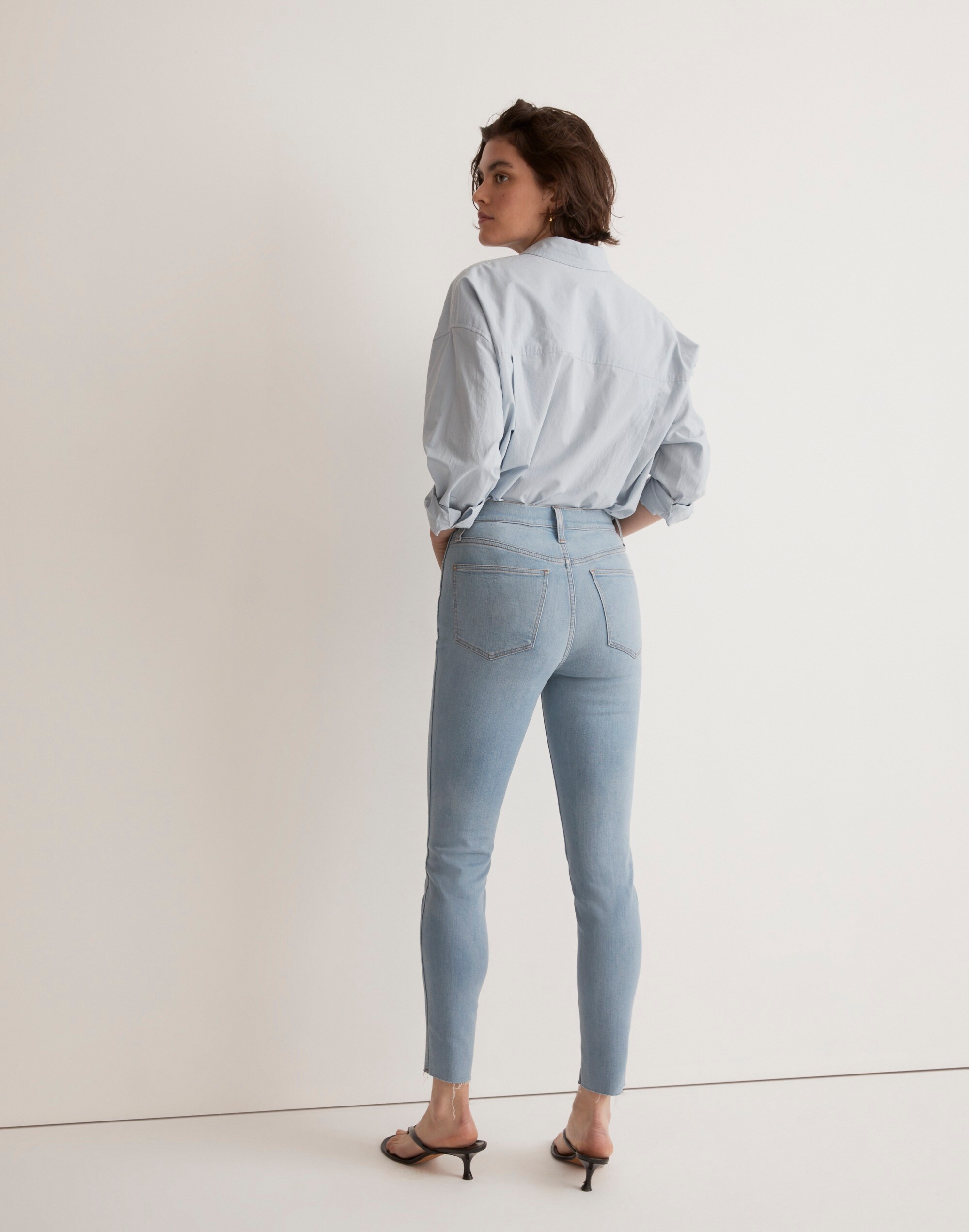 10" High-Rise Skinny Crop Jeans in Charlemont Wash