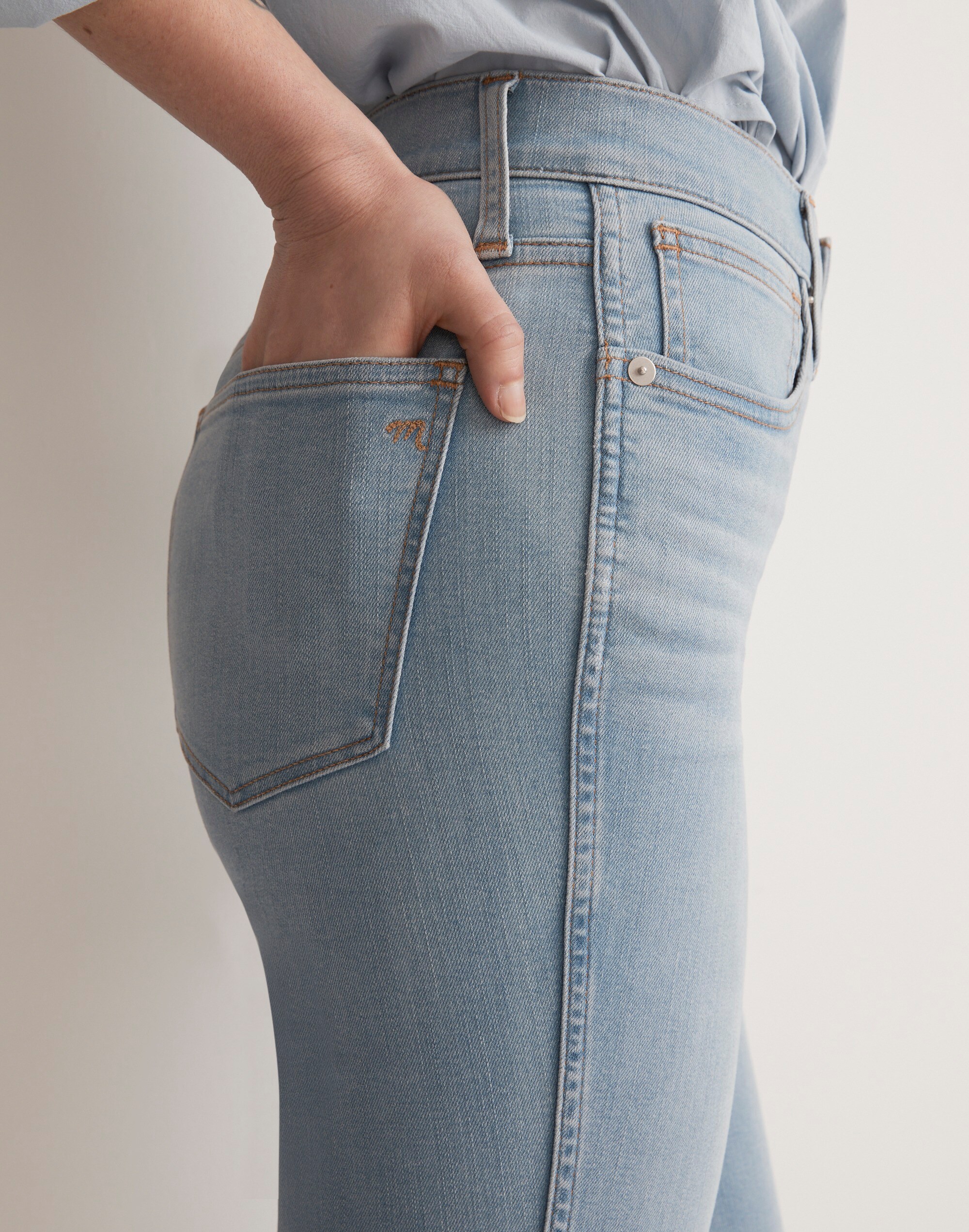 10" High-Rise Skinny Crop Jeans in Charlemont Wash
