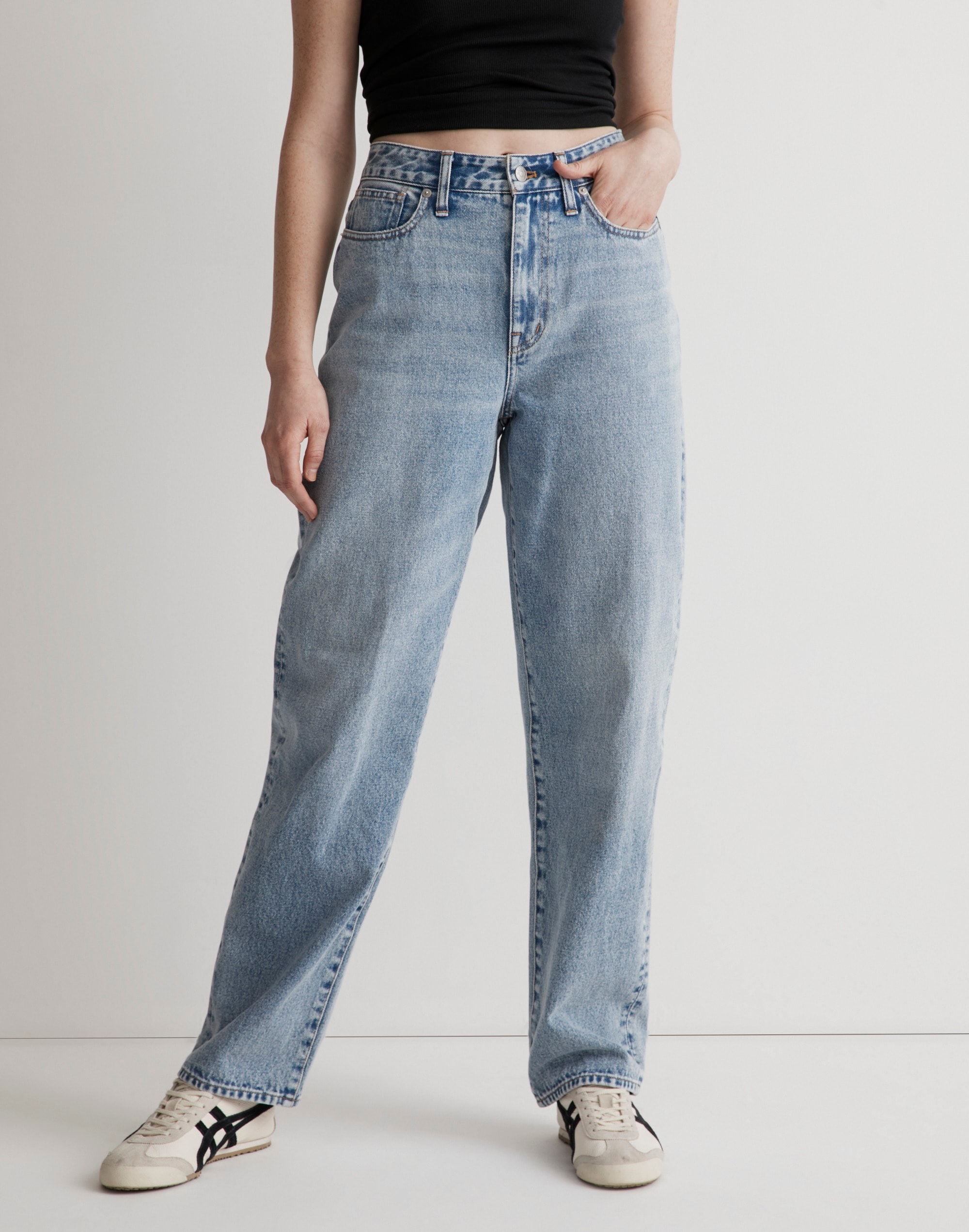 Curvy Baggy Straight Jeans in Olvera Wash