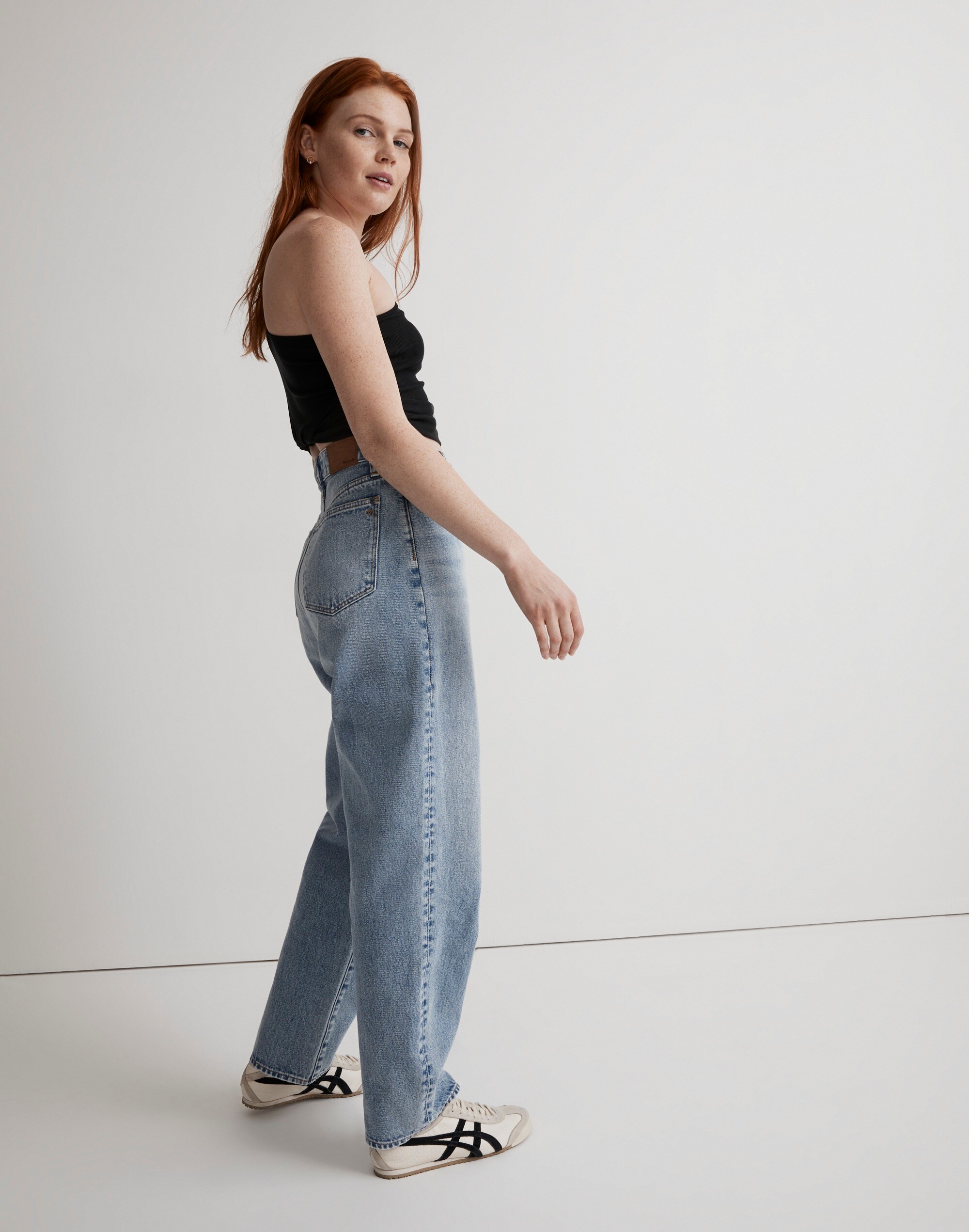 Curvy Baggy Straight Jeans in Olvera Wash