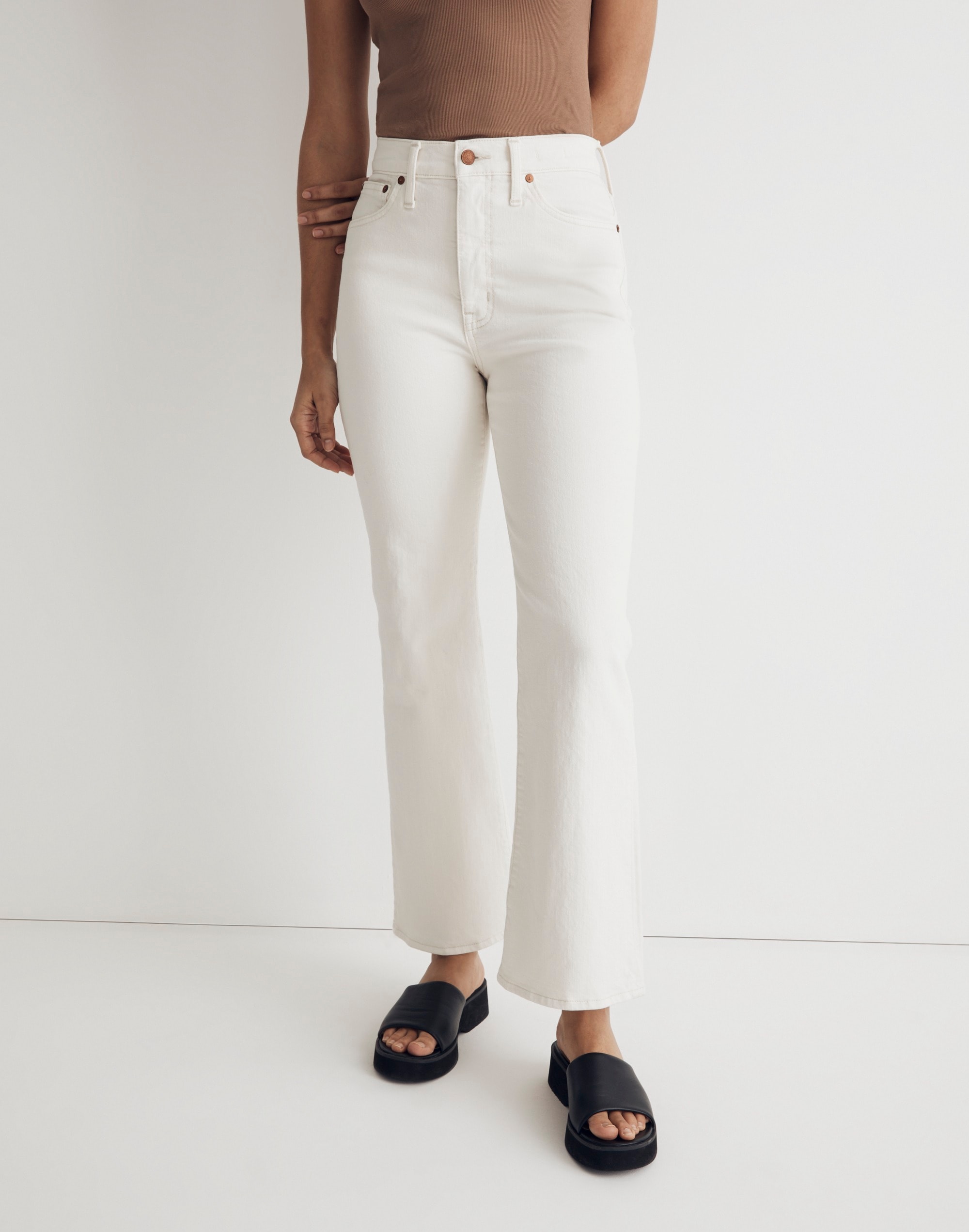 The Perfect Vintage Flare Crop Jean in Vintage Canvas