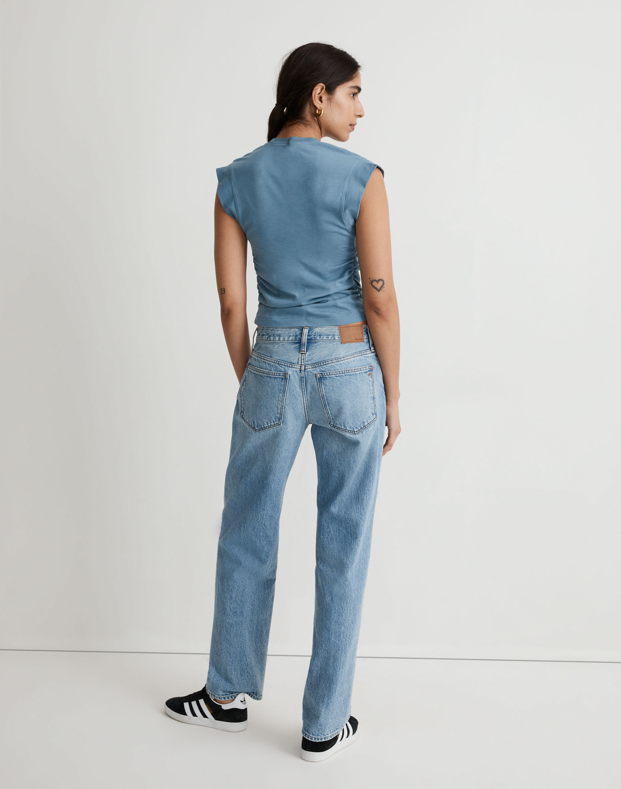 Low-Rise Baggy Straight Jean