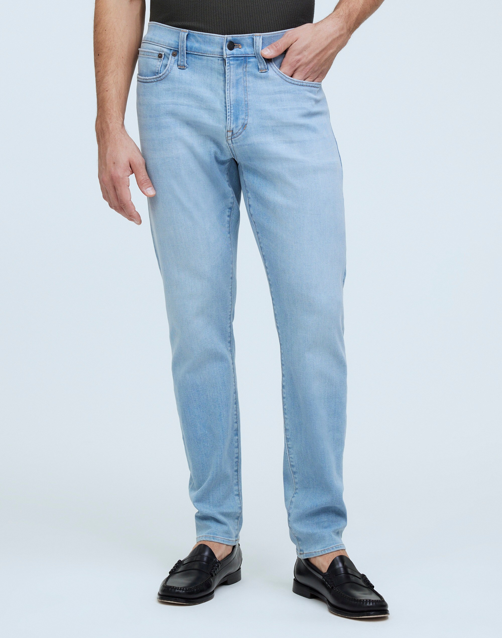 Slim Jeans in Homeway Wash: COOLMAX&reg; Denim Edition in homeway wash image 2