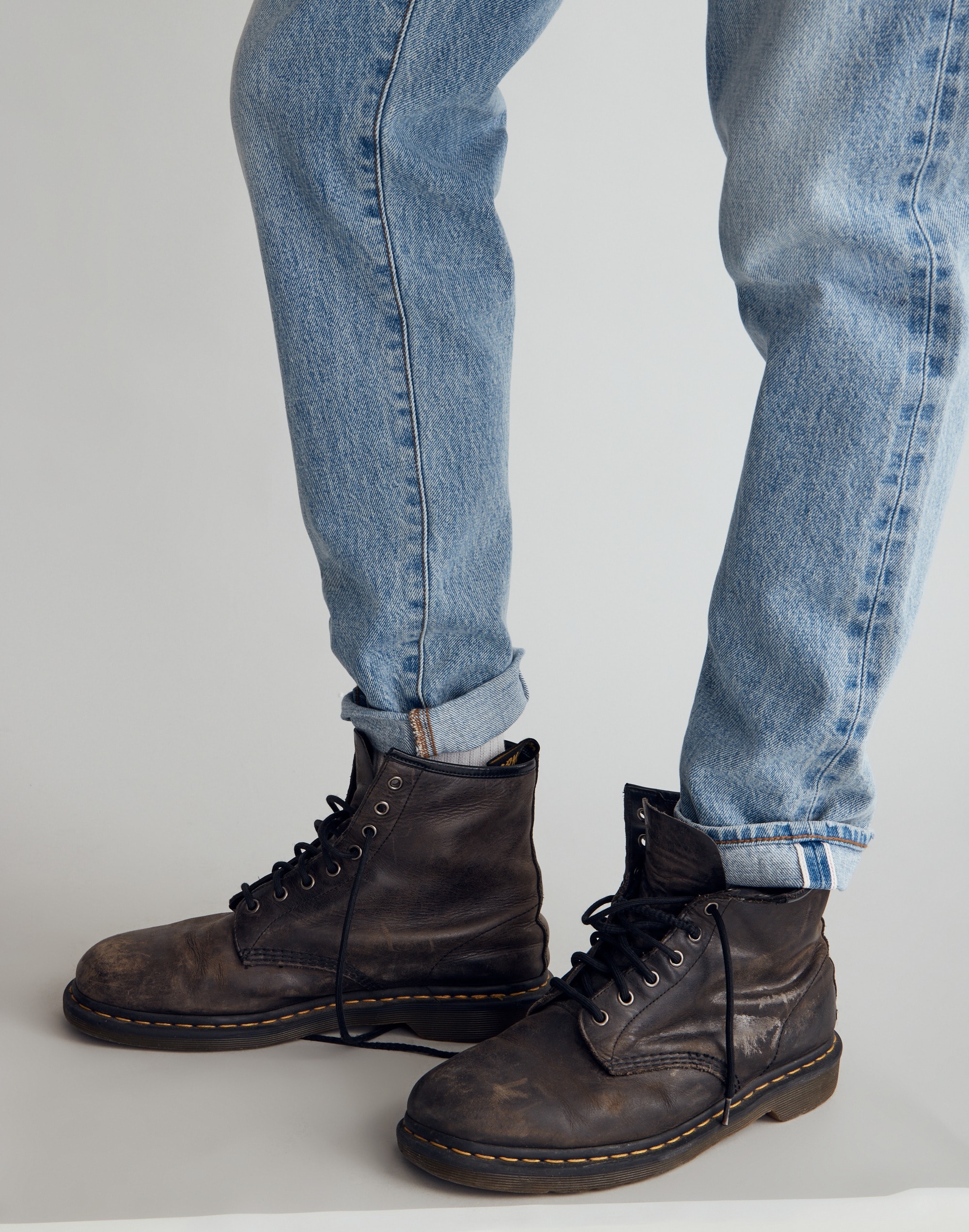 Relaxed Taper Selvedge Jeans in Elmway Wash