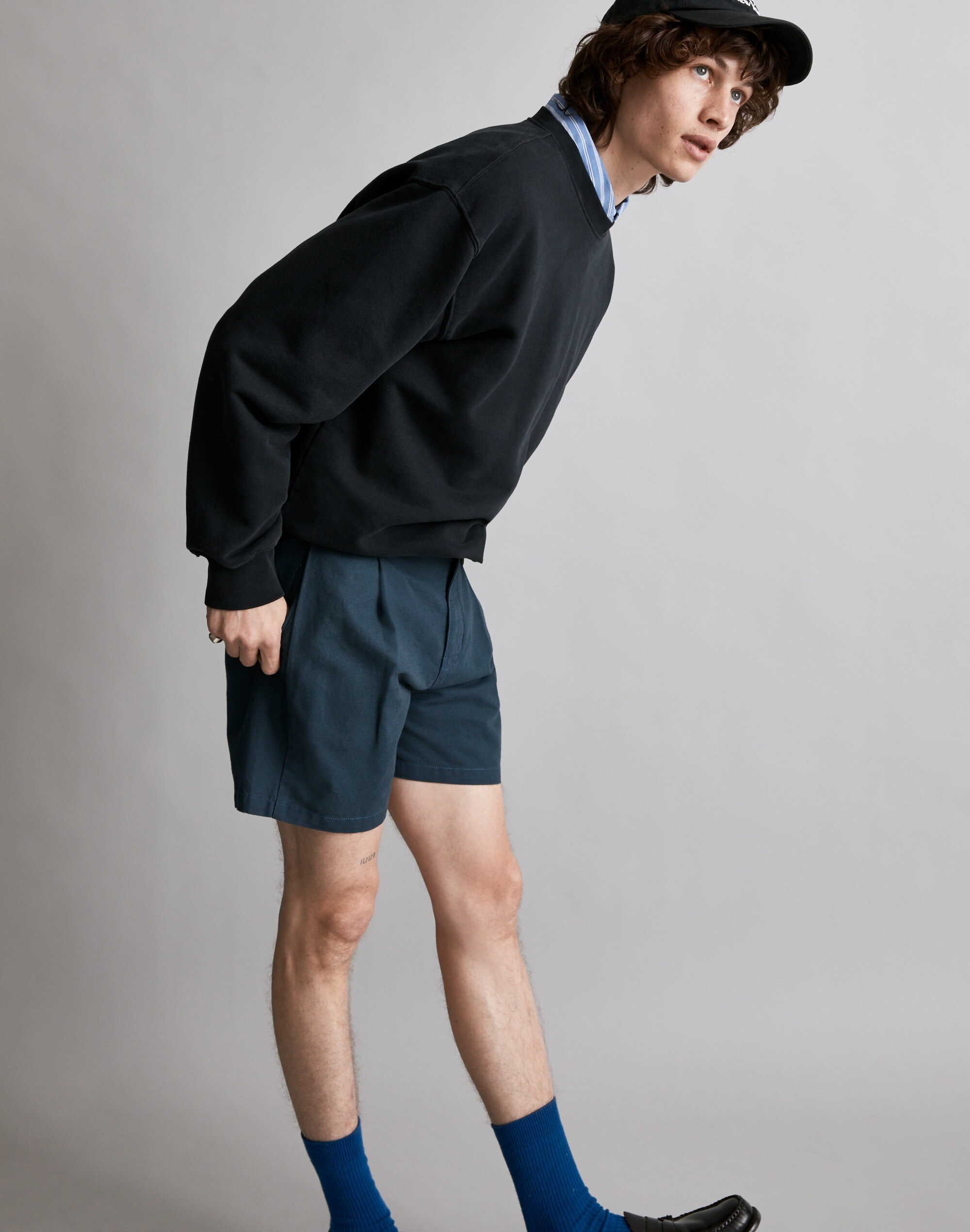 Pleated Cotton-Linen Shorts Alternate Image 1