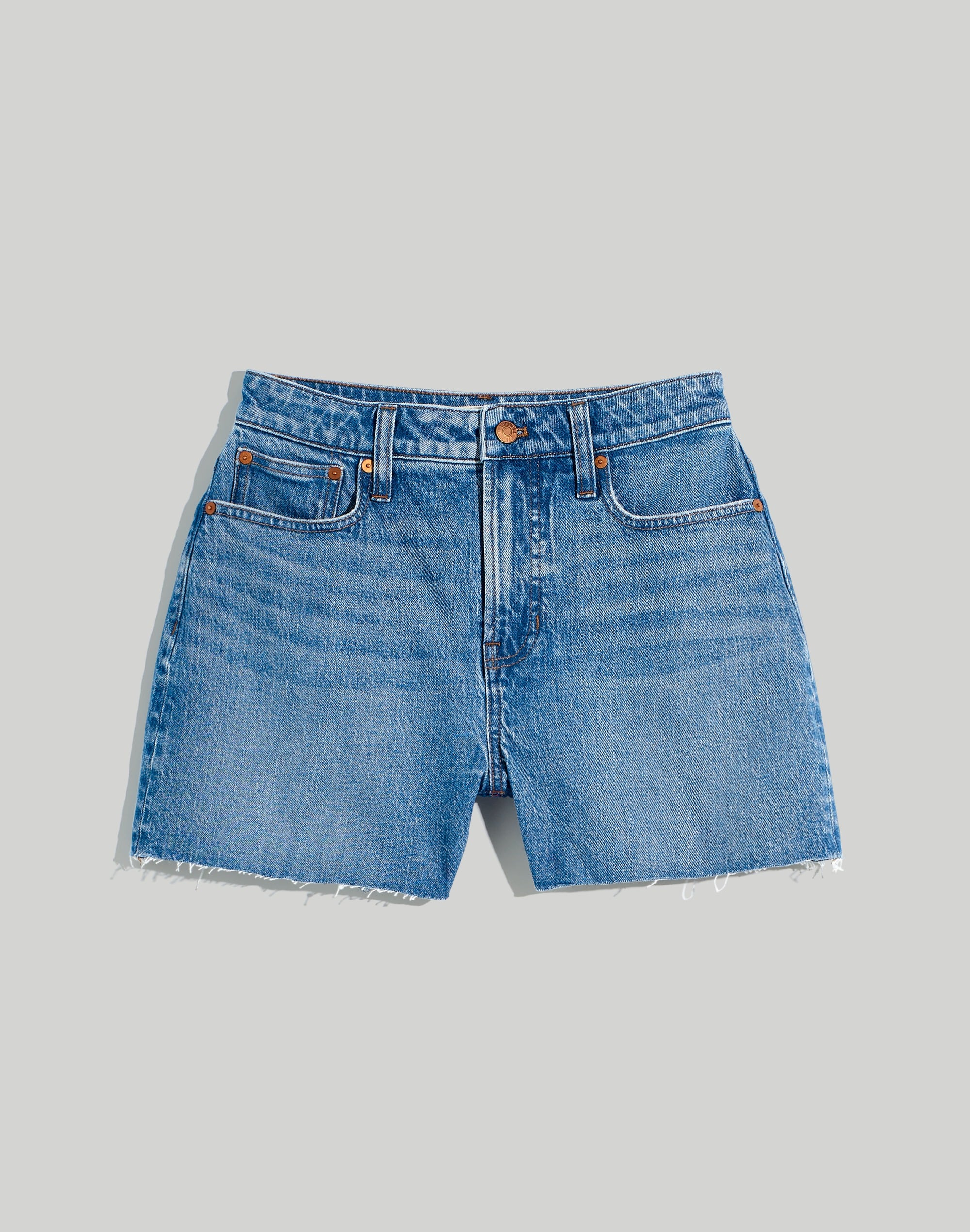 The Curvy Perfect Vintage Jean Short in Swanset Wash