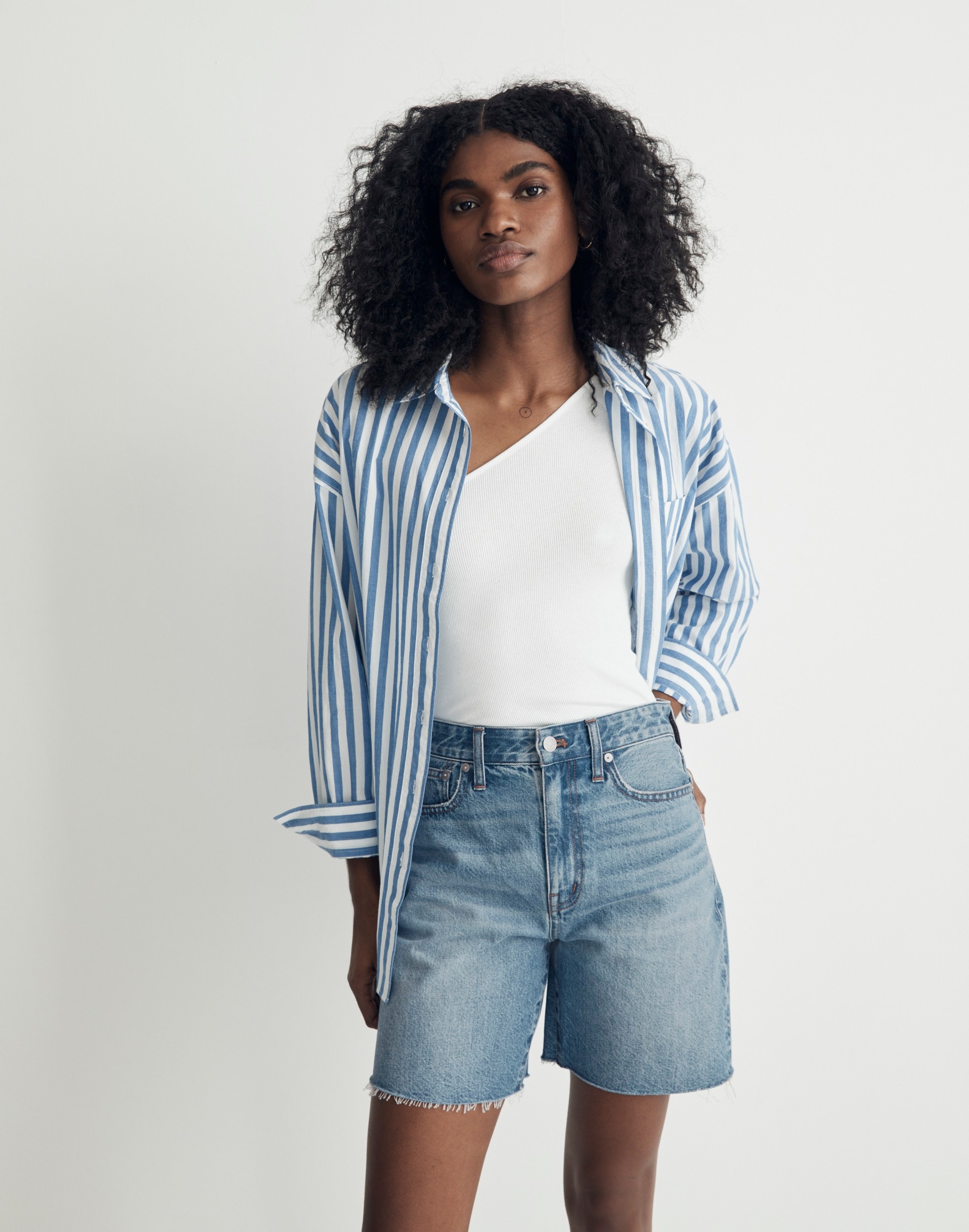 Baggy Jean Shorts in Crestford Wash Alternate Image 5