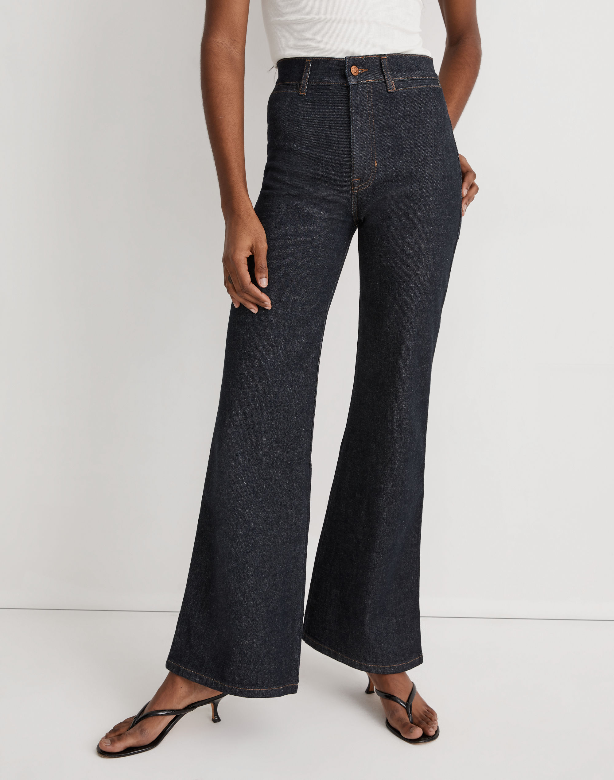 11" High-Rise Flare Jeans in Durland Wash
