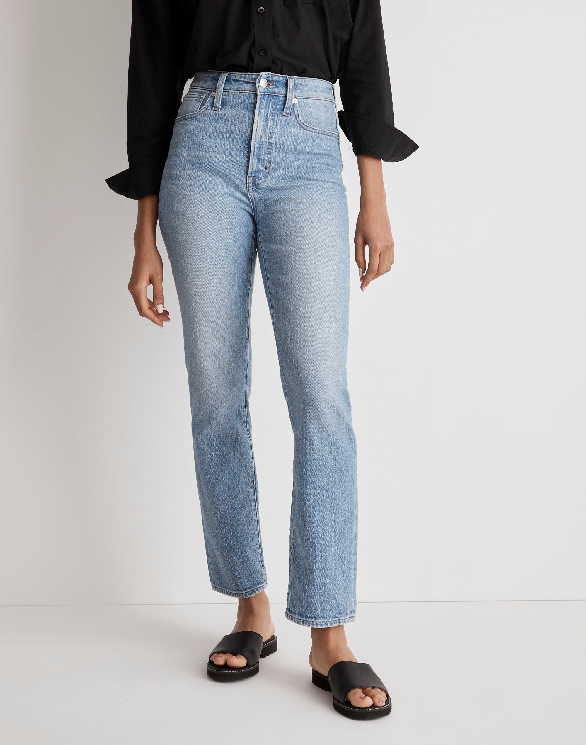 The Perfect Vintage Straight Jean in Ferman Wash