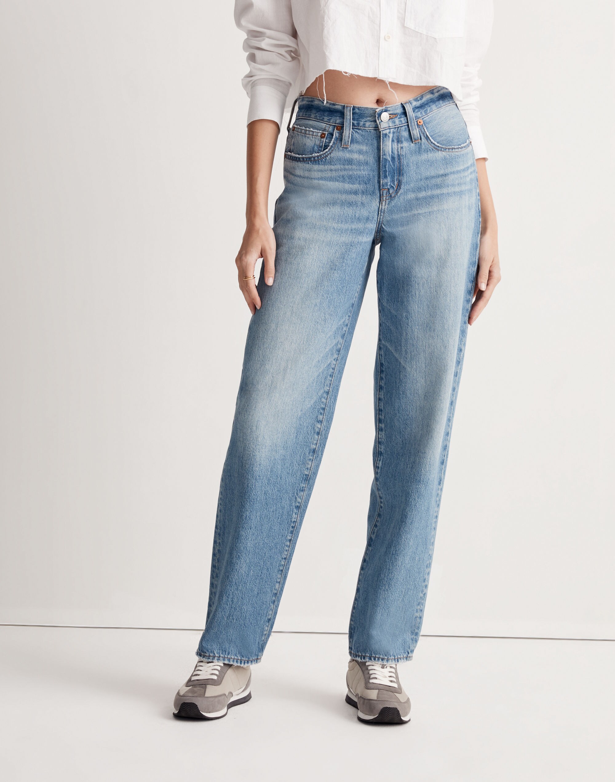 Madewell x Donni Low-Rise Loose Jeans in Mathison Wash