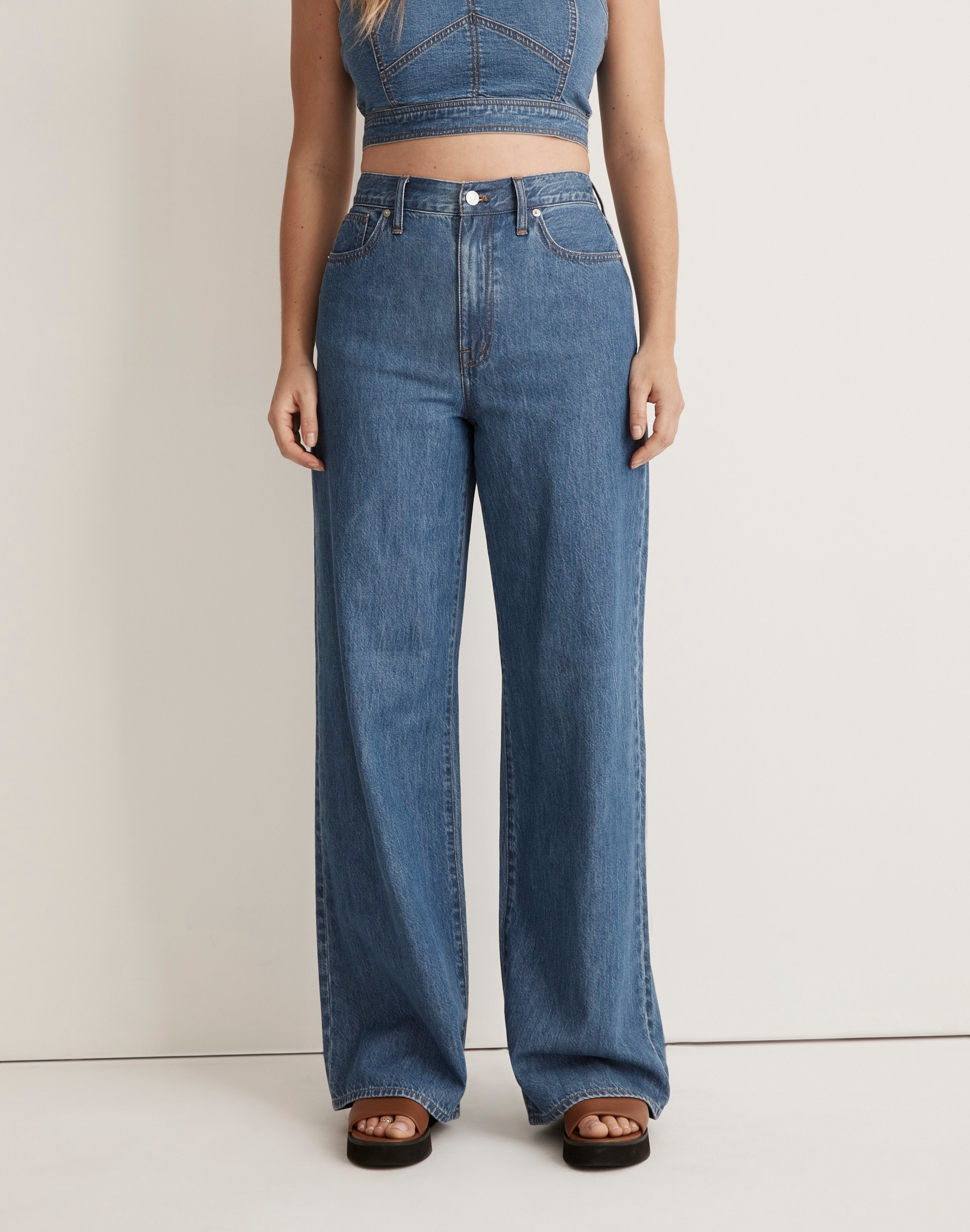 Superwide-Leg Jeans in Lessard Wash Alternate Image 1